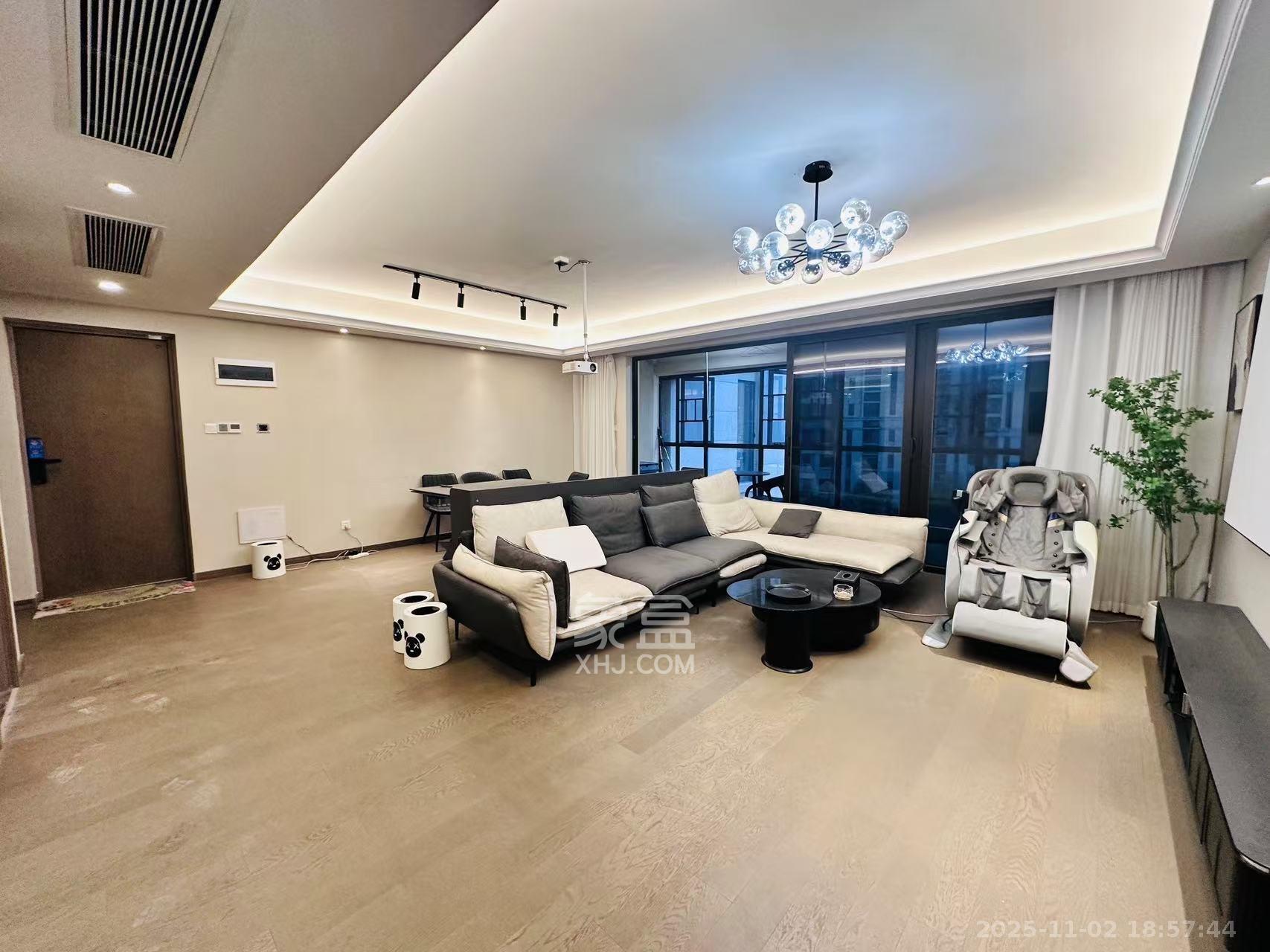 新力铂园（江山云著）  4室2厅2卫    5300.0元/月室内图