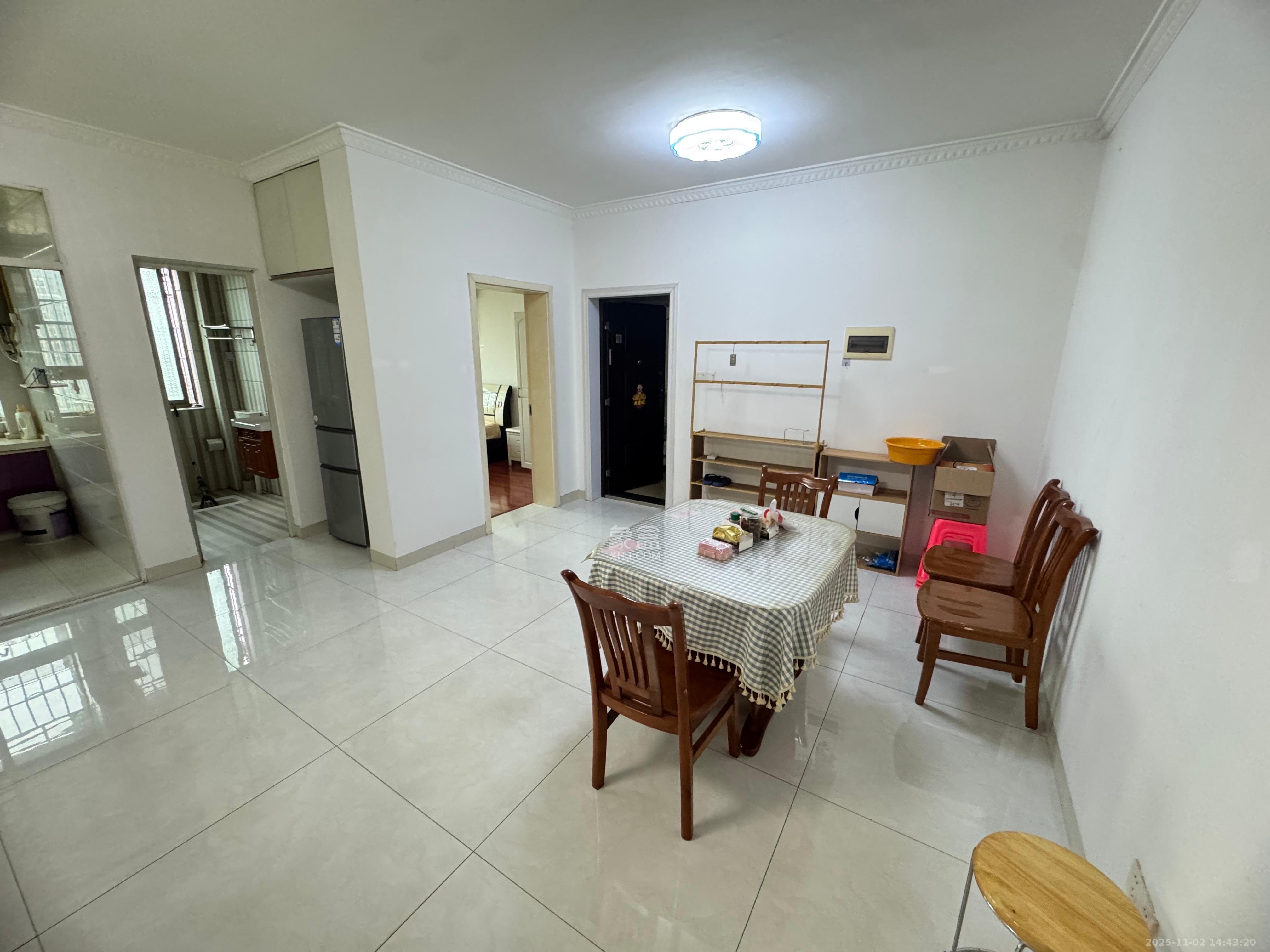 裕园大厦  2室1厅1卫    1800.0元/月室内图