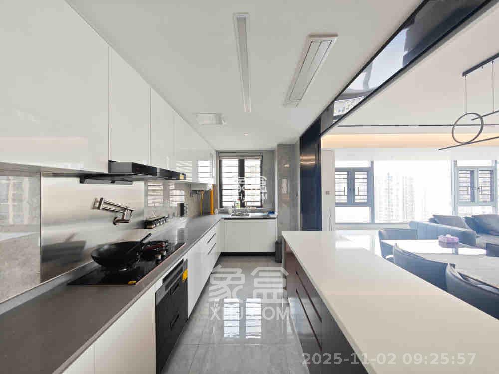 万科魅力之城  4室2厅2卫    12000.0元/月室内图