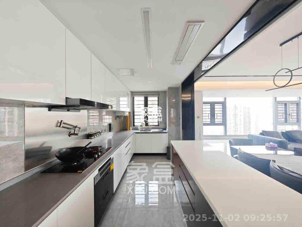 万科魅力之城 4室2厅2卫 12000.0元/月 万科魅力之城 4室2厅2卫 12000.0元/月室内图