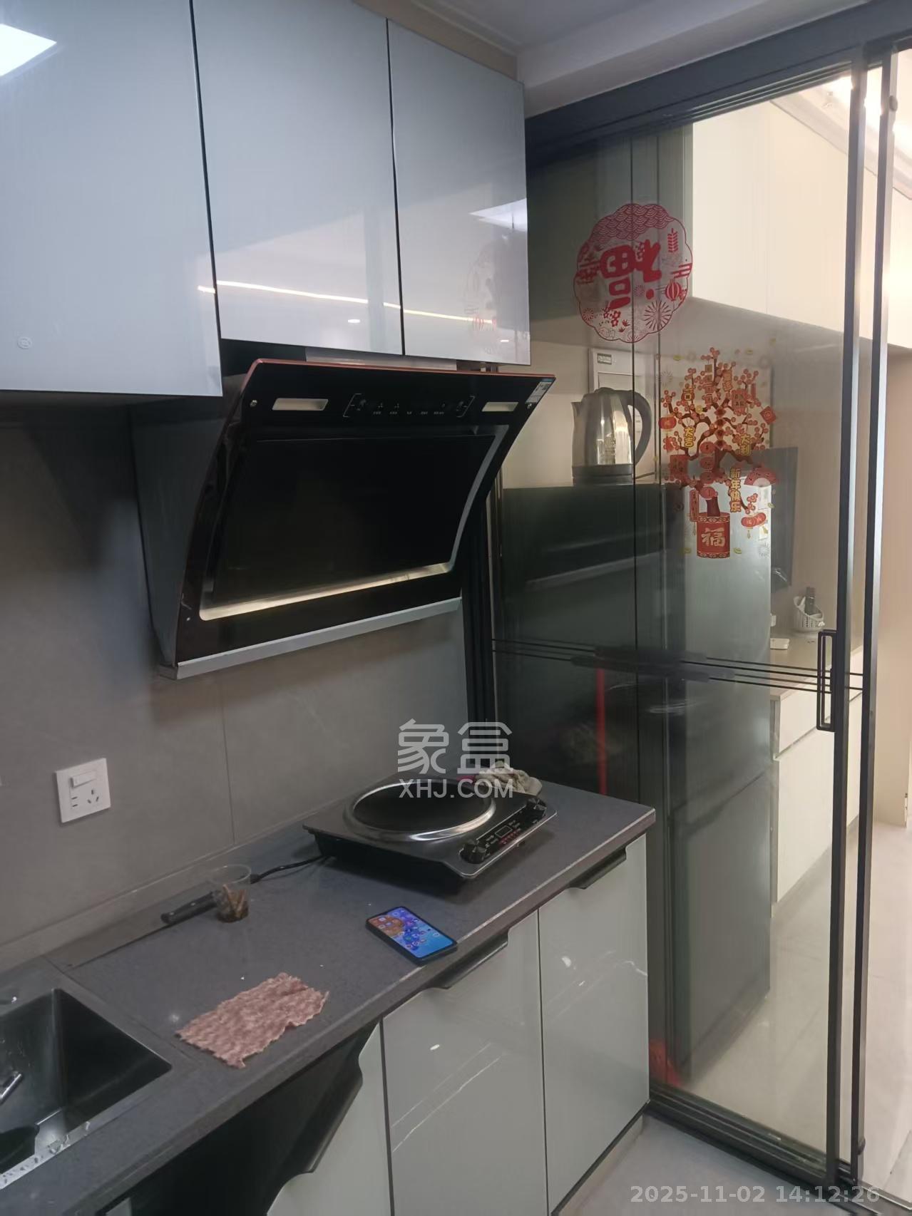 中海珑悦府  1室1厅1卫    1200.0元/月室内图