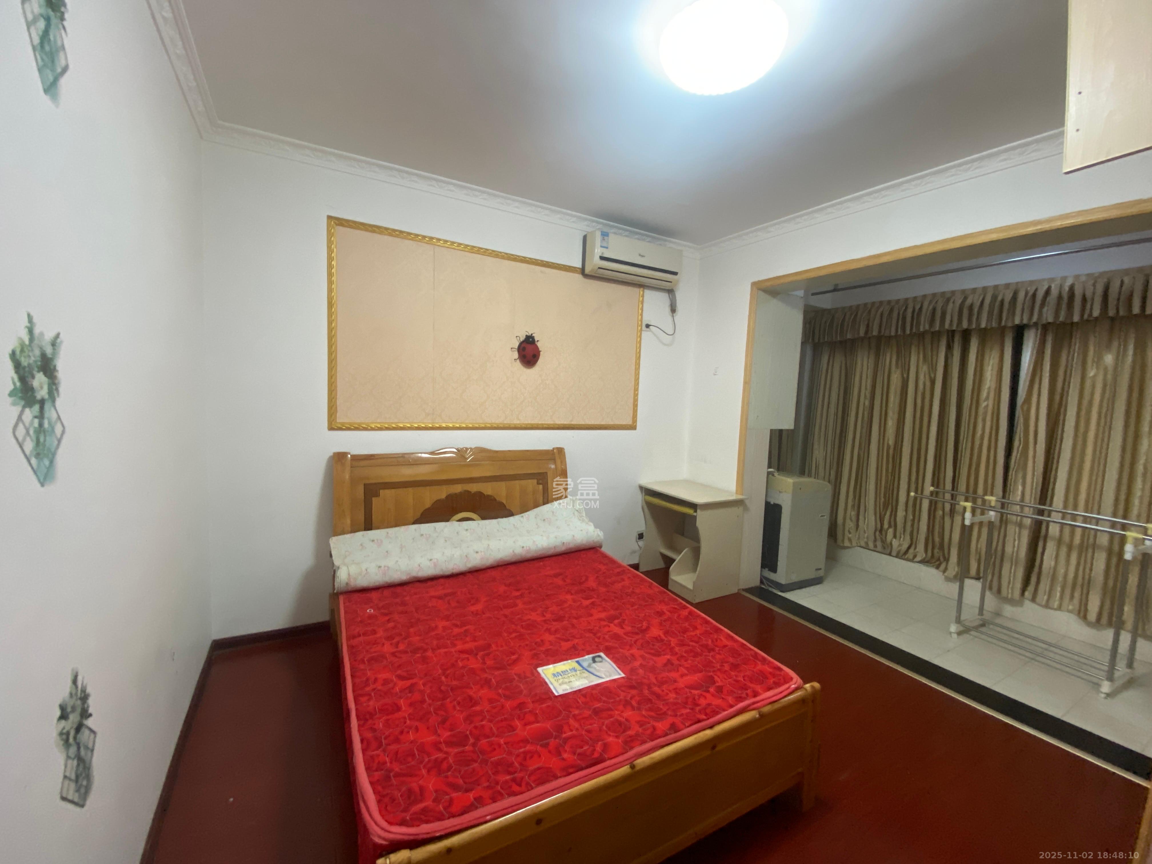 泊林晶城  3室1厅1卫    1700.0元/月室内图