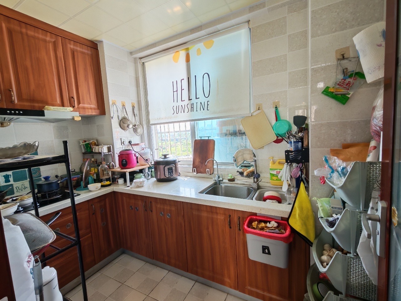 宝源花园 3室2厅2卫 165.0万 宝源花园 3室2厅2卫 165.0万客厅