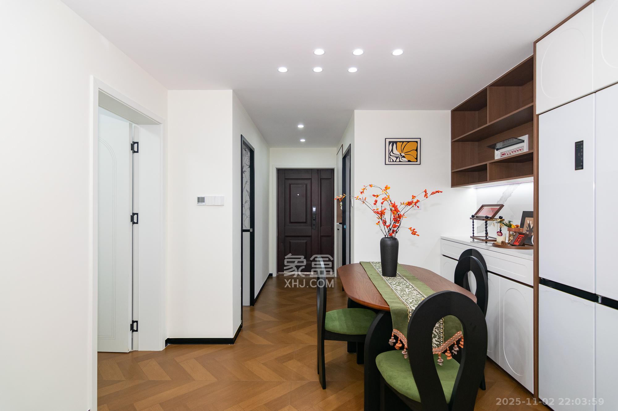 春晖花园 3室1厅1卫 66.8万 春晖花园 3室1厅1卫 66.8万客厅