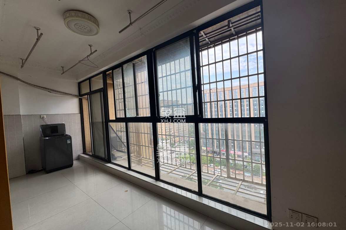 康斯丹郡(融程领秀佳园) 4室2厅2卫 2800.0元/月 康斯丹郡(融程领秀佳园) 4室2厅2卫 2800.0元/月室内图