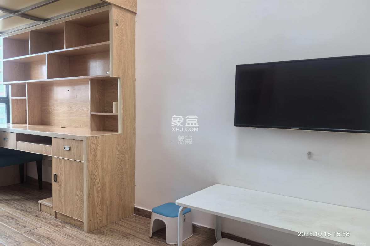 叠彩兰亭 1室1厅1卫 1100.0元/月 叠彩兰亭 1室1厅1卫 1100.0元/月室内图