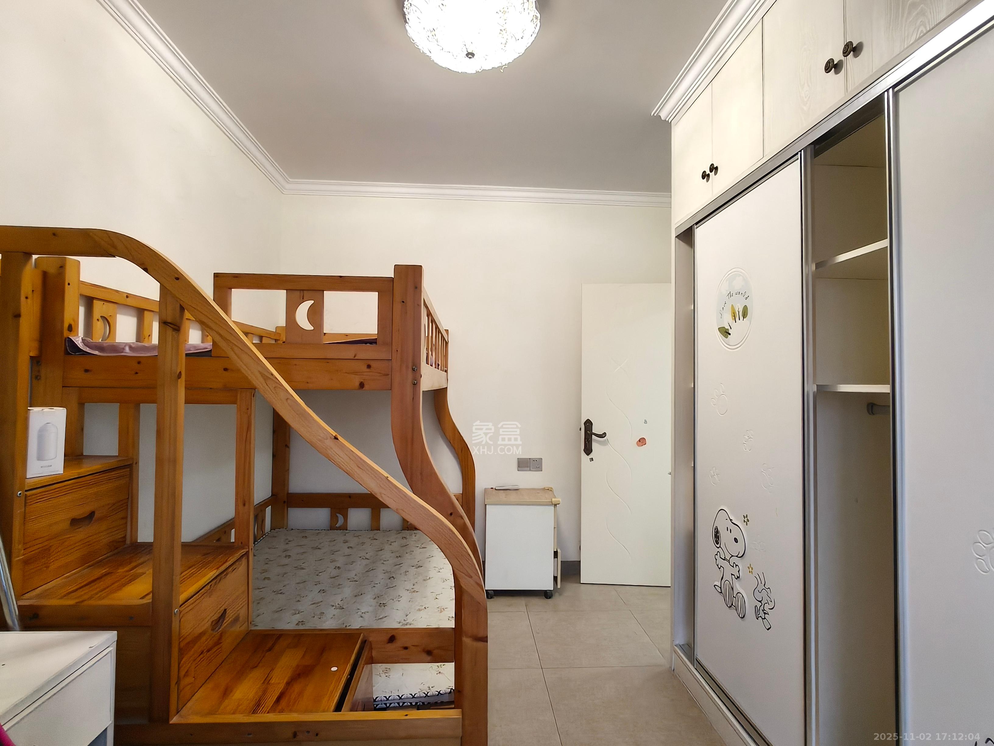 恒广国际景园一二区  2室2厅1卫    2200.0元/月 恒广国际景园一二区  2室2厅1卫    2200.0元/月室内图