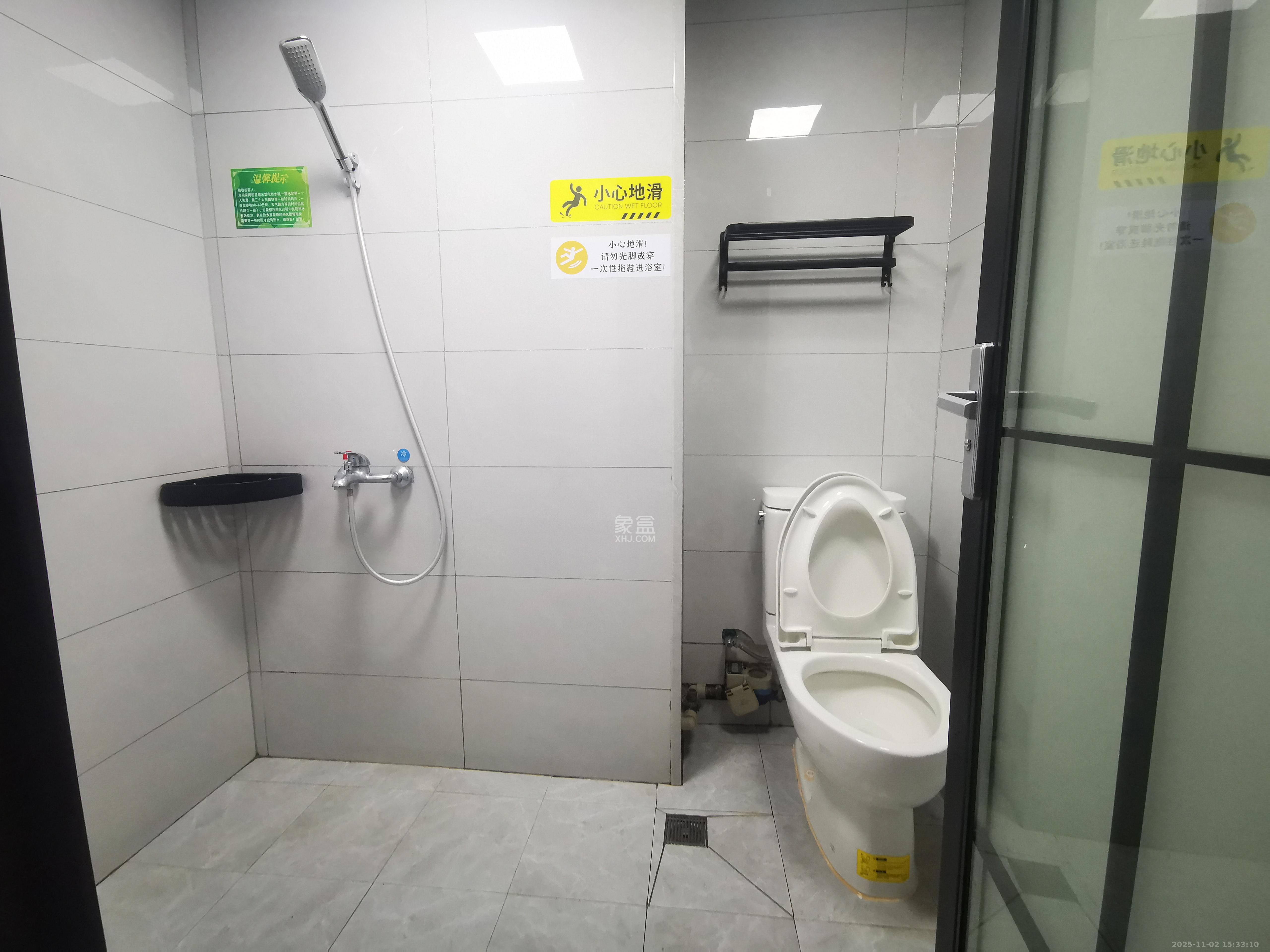 七彩丽都 1室1厅1卫 2000.0元/月 七彩丽都 1室1厅1卫 2000.0元/月室内图