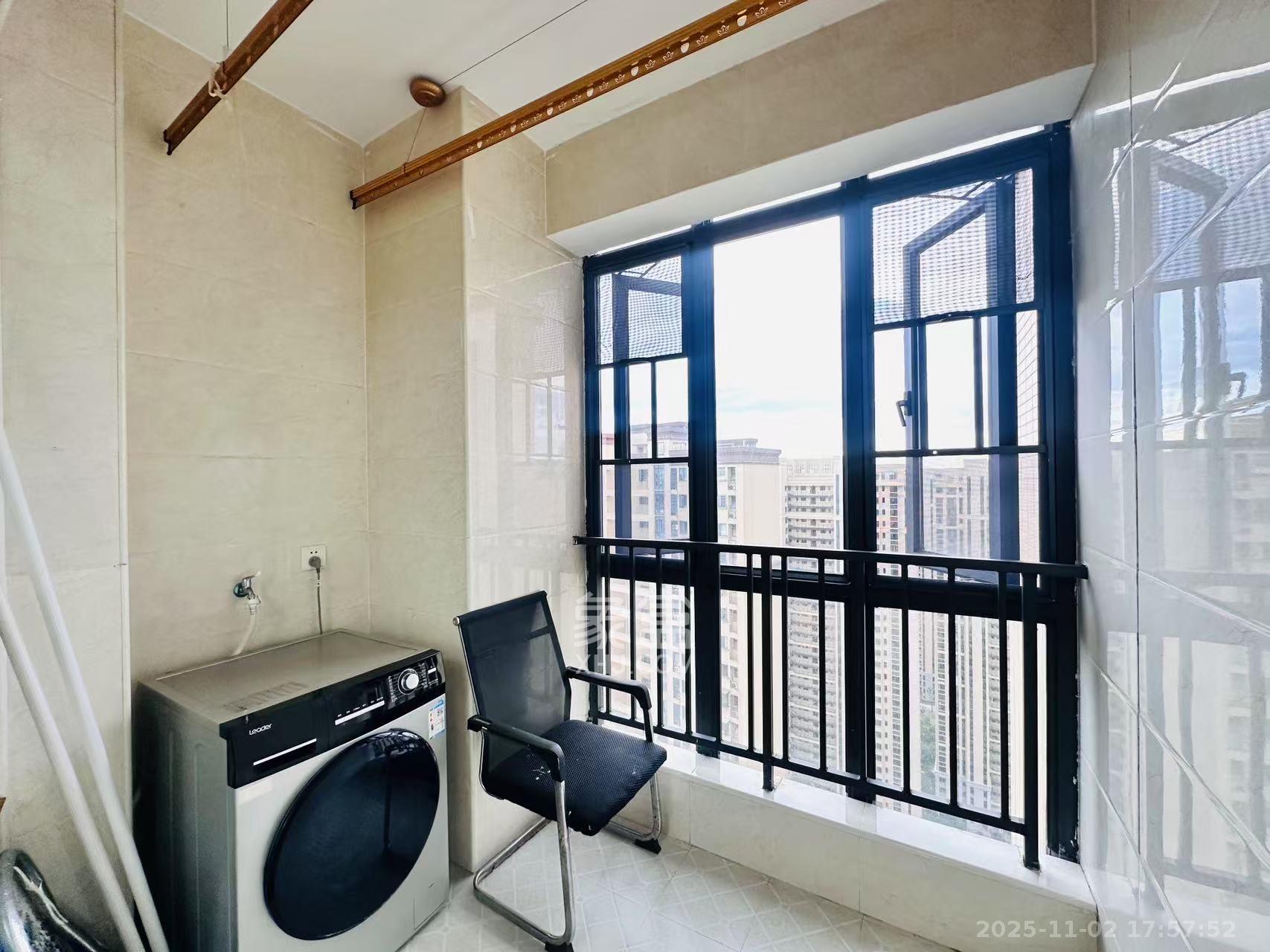 乾城（兴旺乾城）  3室2厅1卫    2300.0元/月室内图