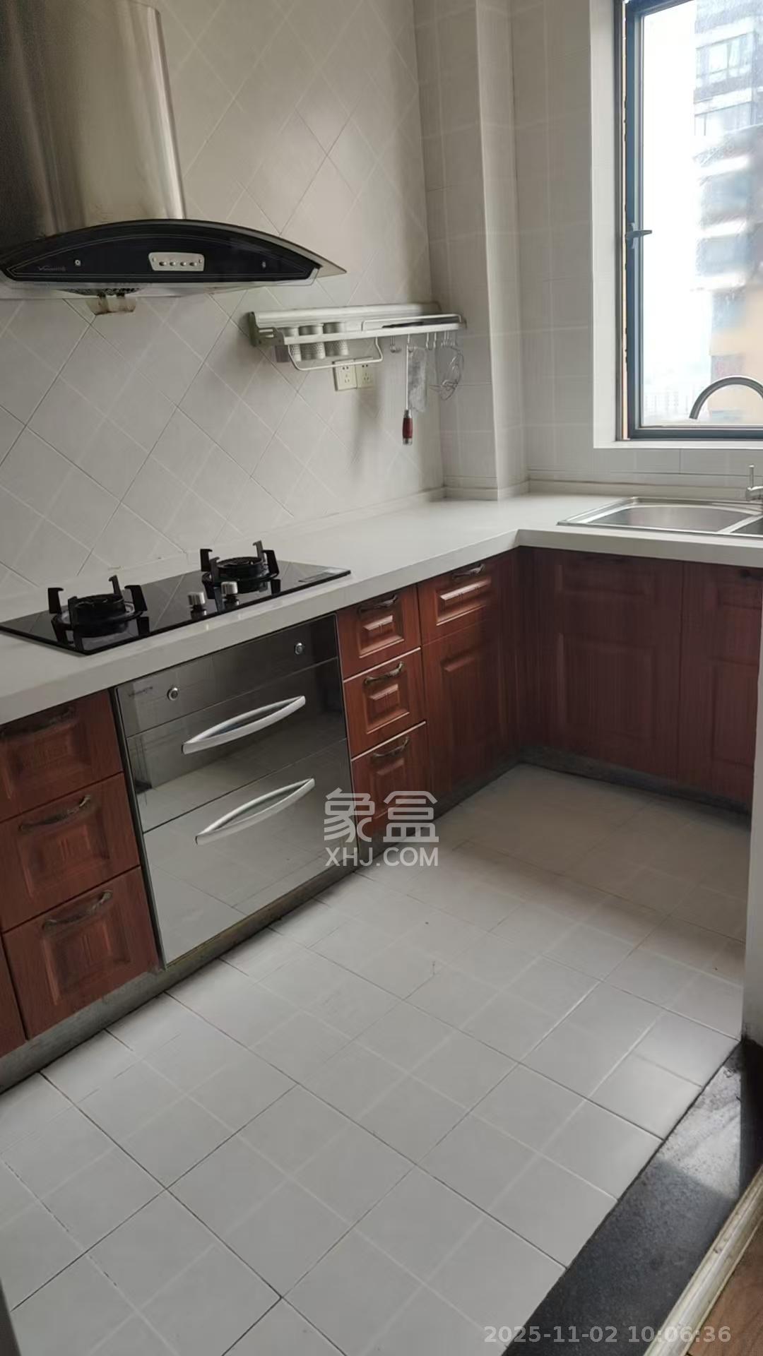 中国铁建国际城一期  3室2厅1卫    1700.0元/月小区图