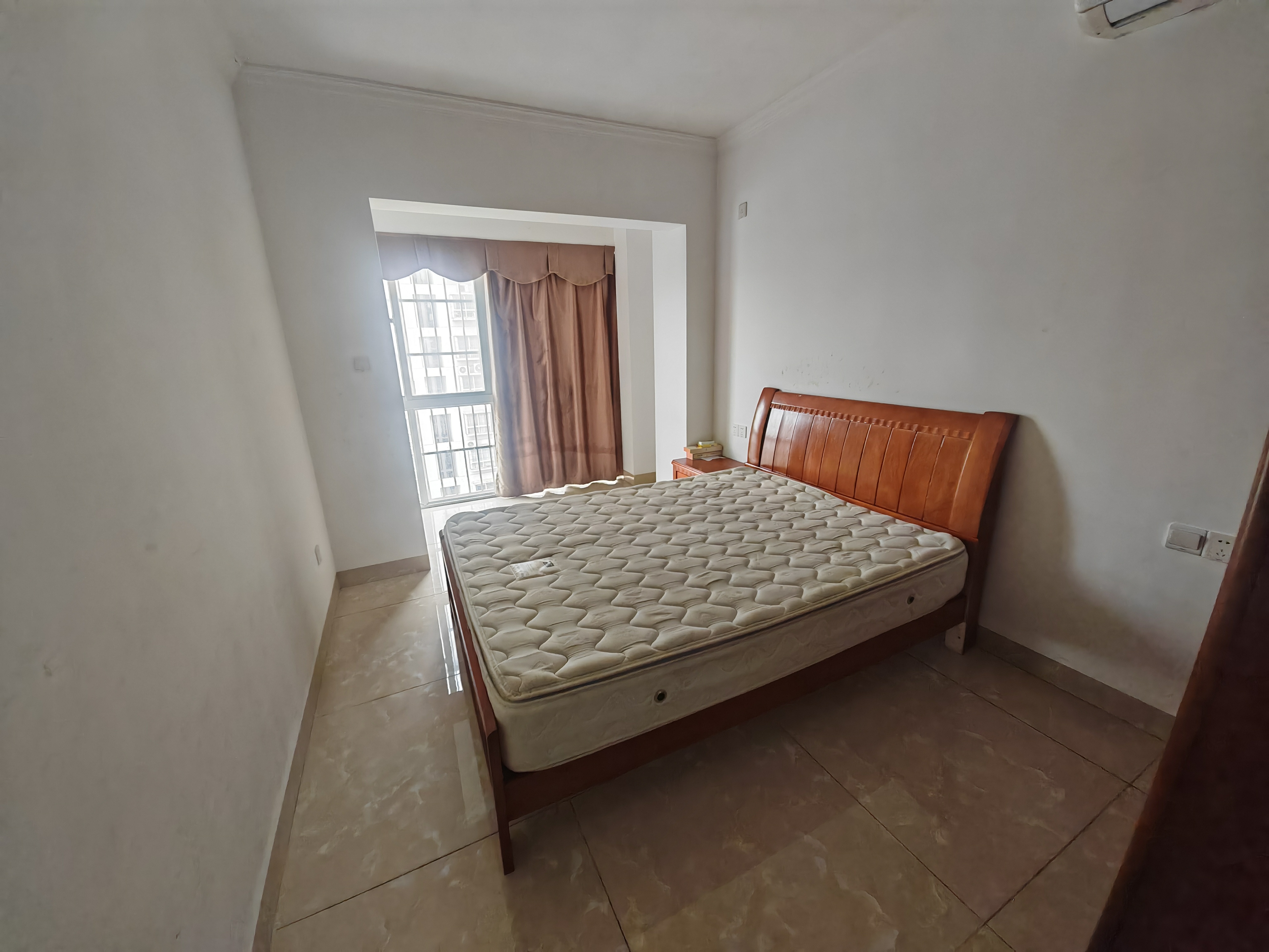 海航城  2室2厅1卫    2300.0元/月室内图