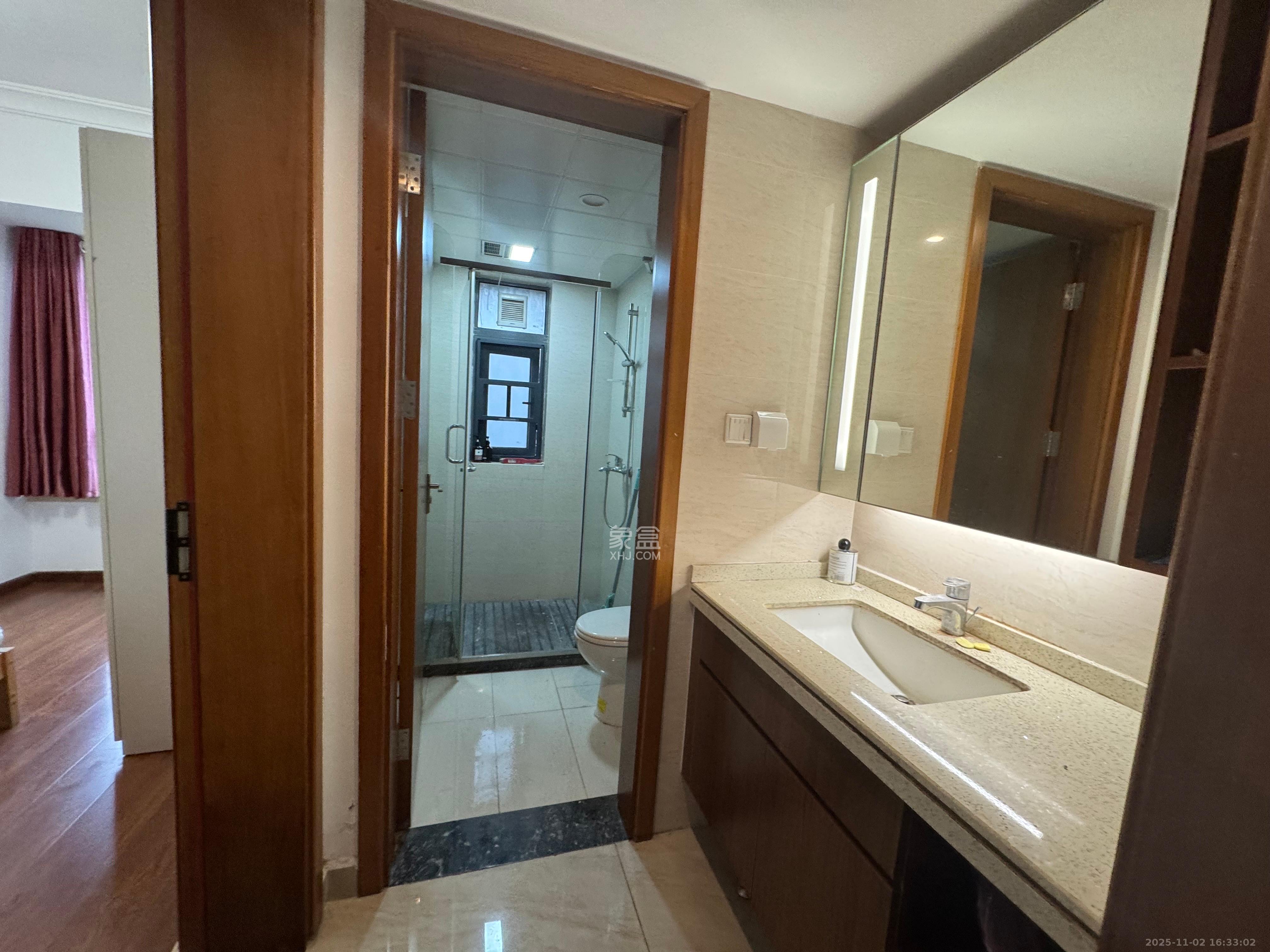 珠江好世界  4室2厅2卫    3000.0元/月室内图