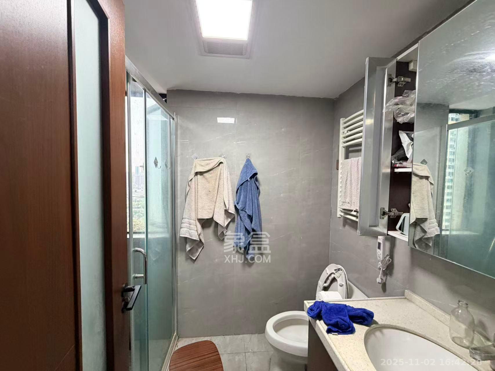 绿地长沙城际空间站(绿地新里佳苑)  4室2厅2卫    3500.0元/月 绿地长沙城际空间站(绿地新里佳苑)  4室2厅2卫    3500.0元/月室内图