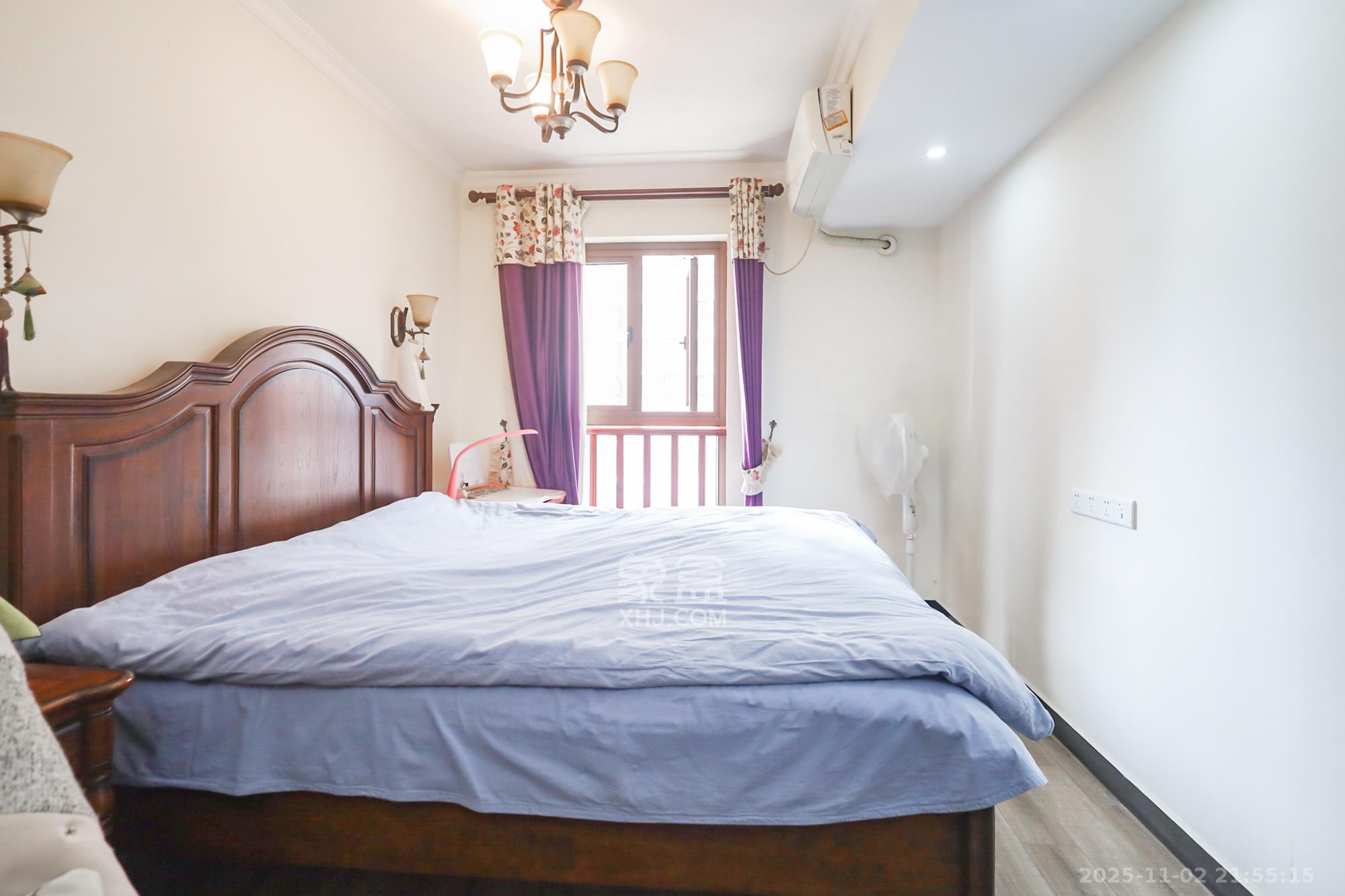 世茂铂翠湾二期  4室2厅2卫    218.0万卧室