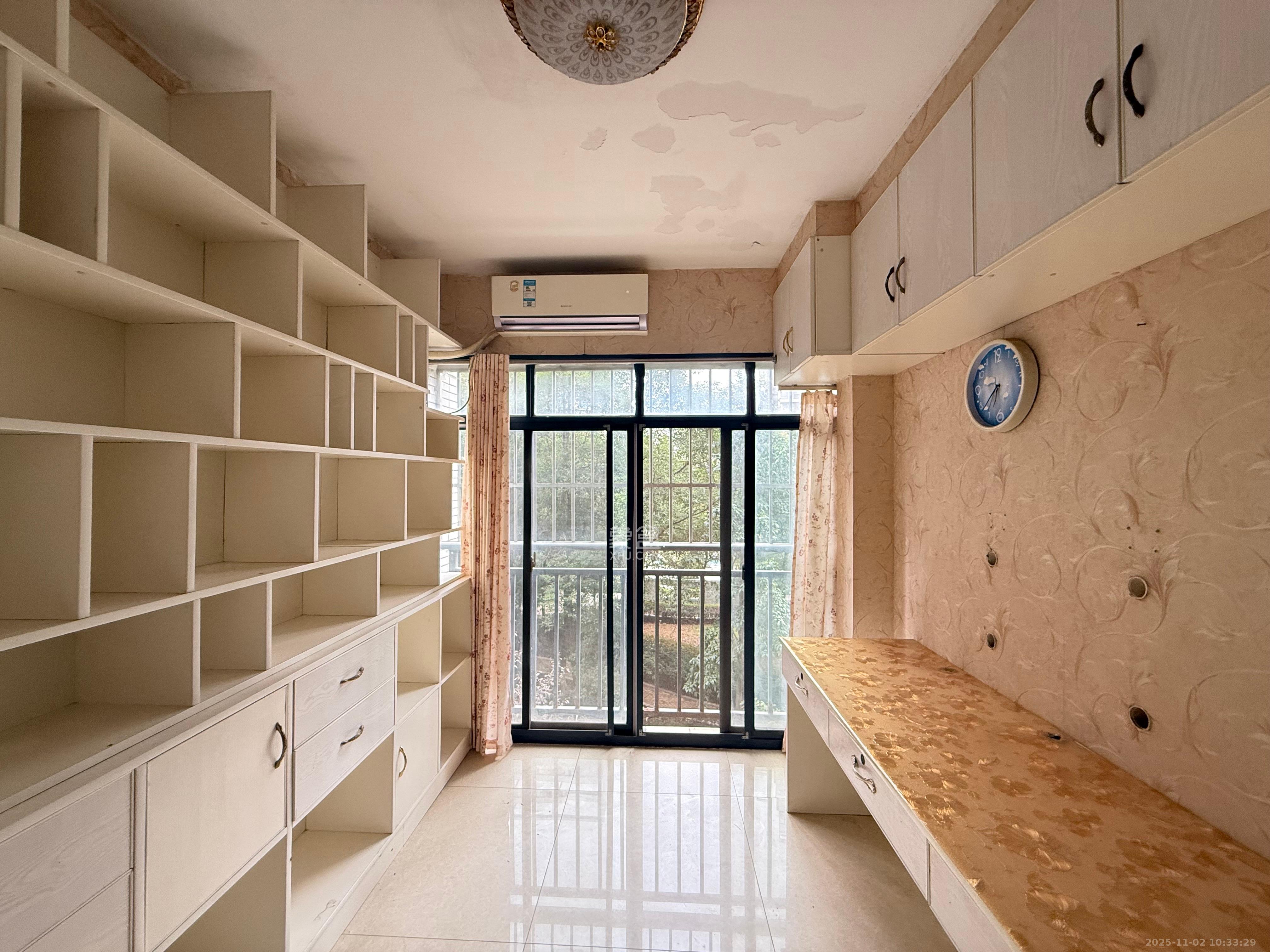 盛地尊域  4室2厅2卫    2500.0元/月室内图