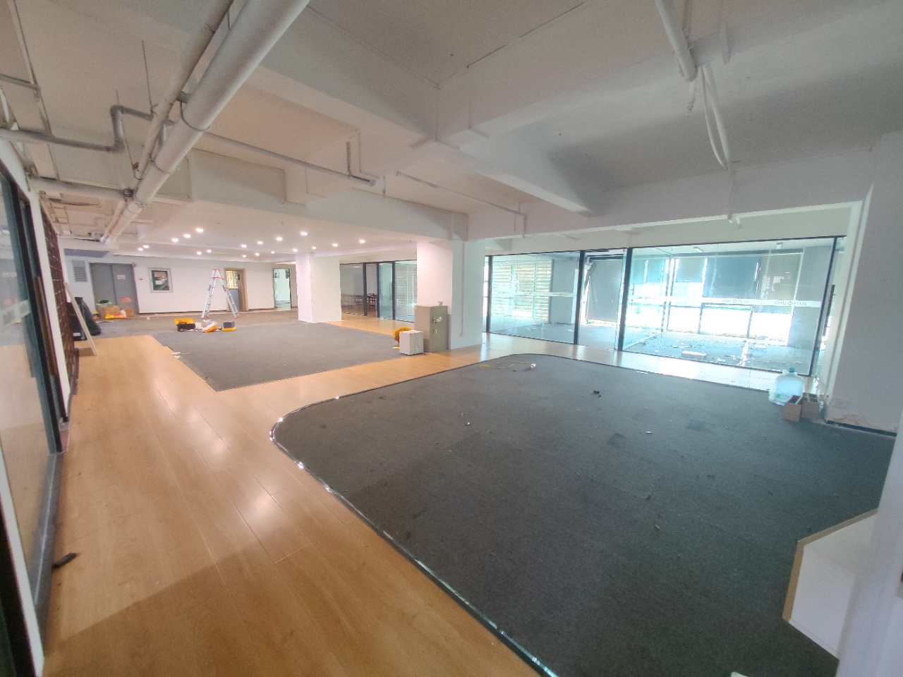 星华大厦  1室1厅1卫    46680.0元/月室内图