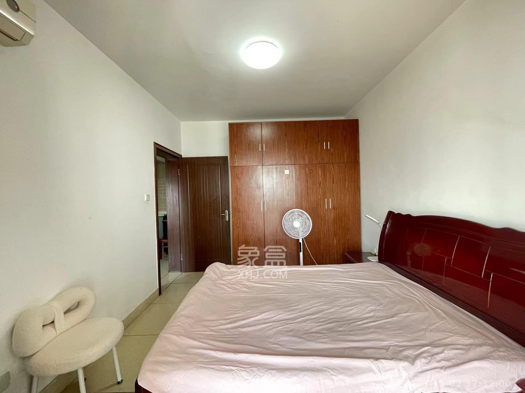 星典时代 2室2厅1卫 2100.0元/月 星典时代 2室2厅1卫 2100.0元/月室内图