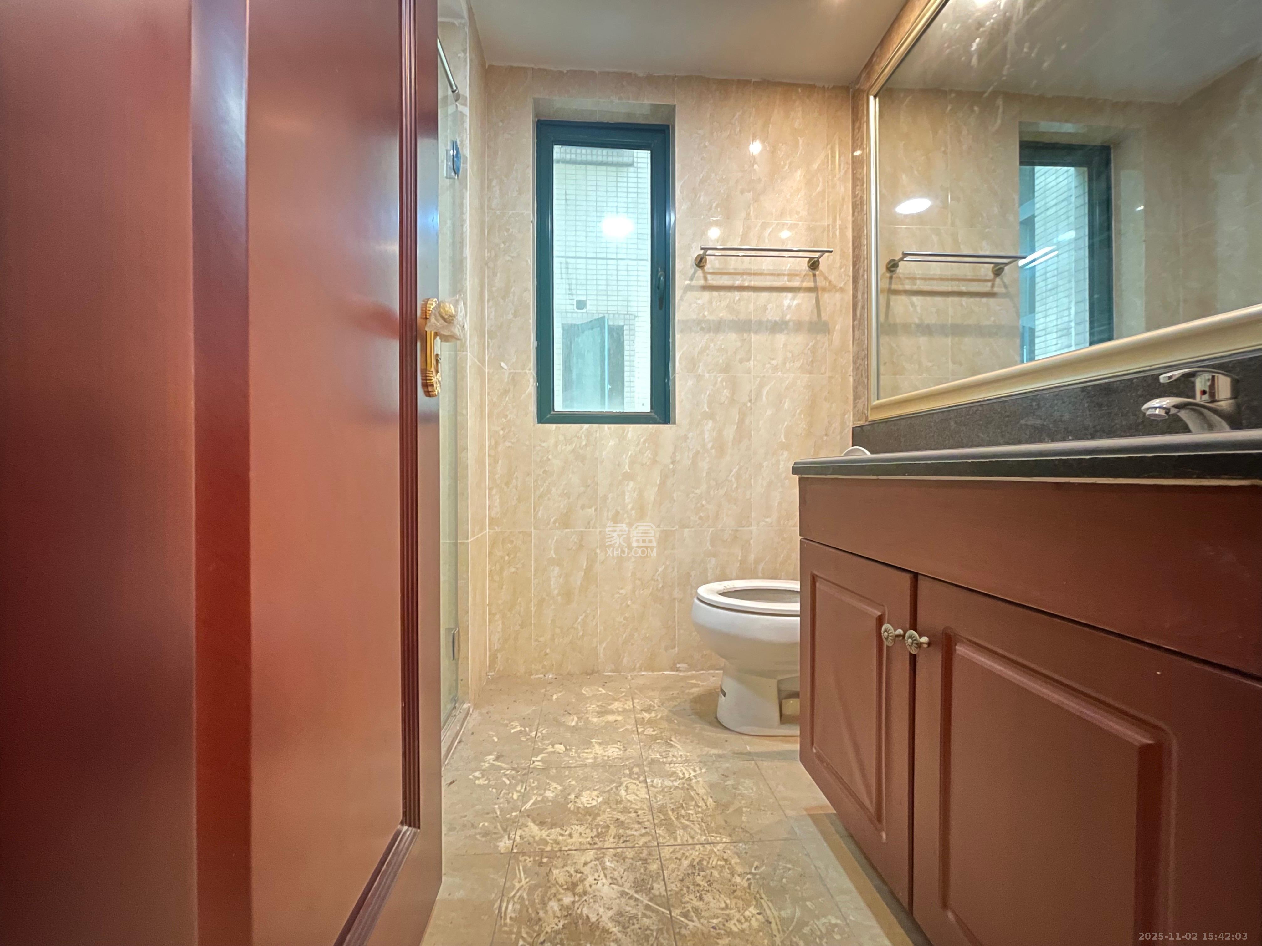 恒大名都  4室2厅4卫    2800.0元/月室内图