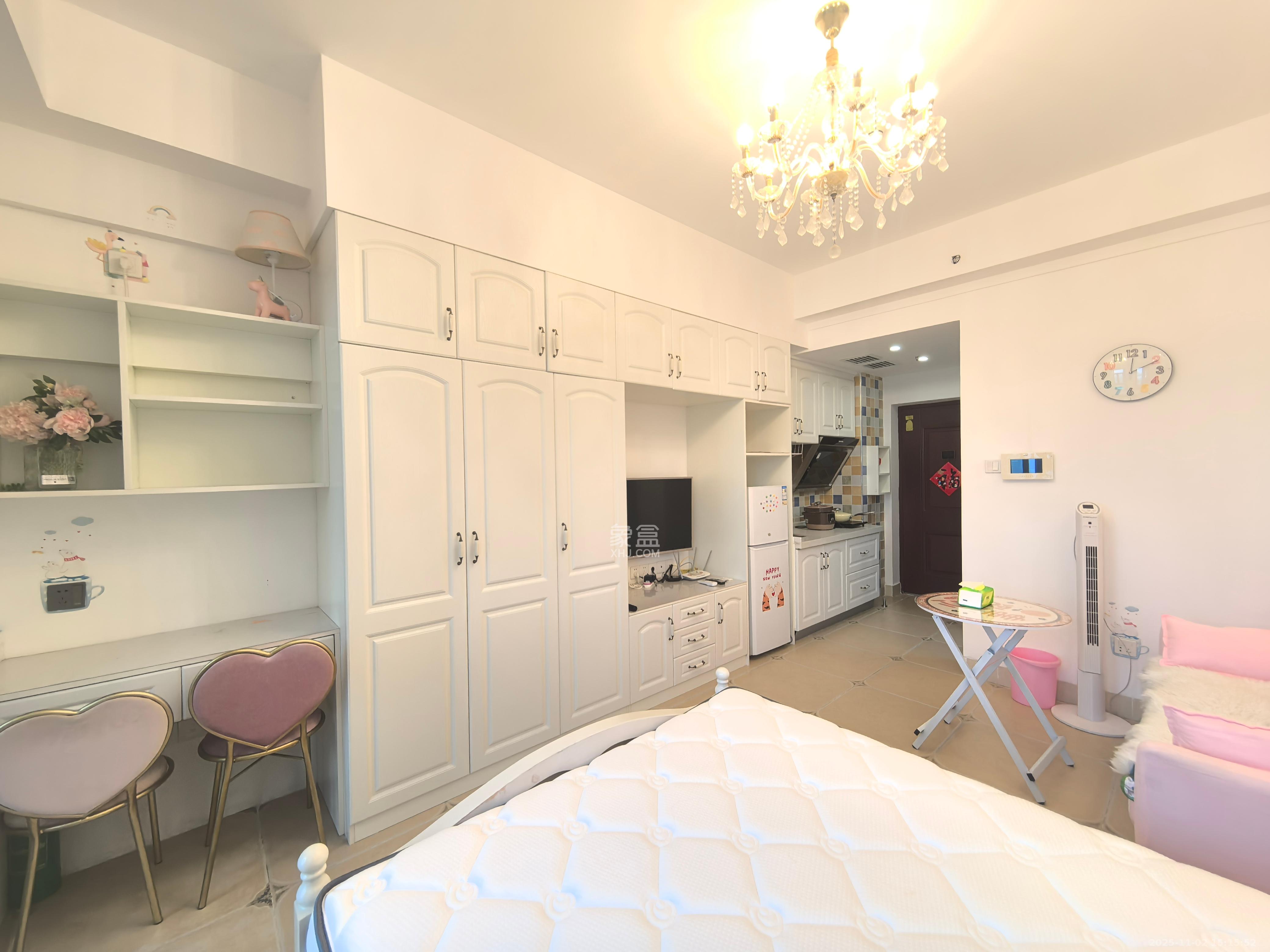 蓝光雍锦阁  1室1厅1卫    1600.0元/月室内图