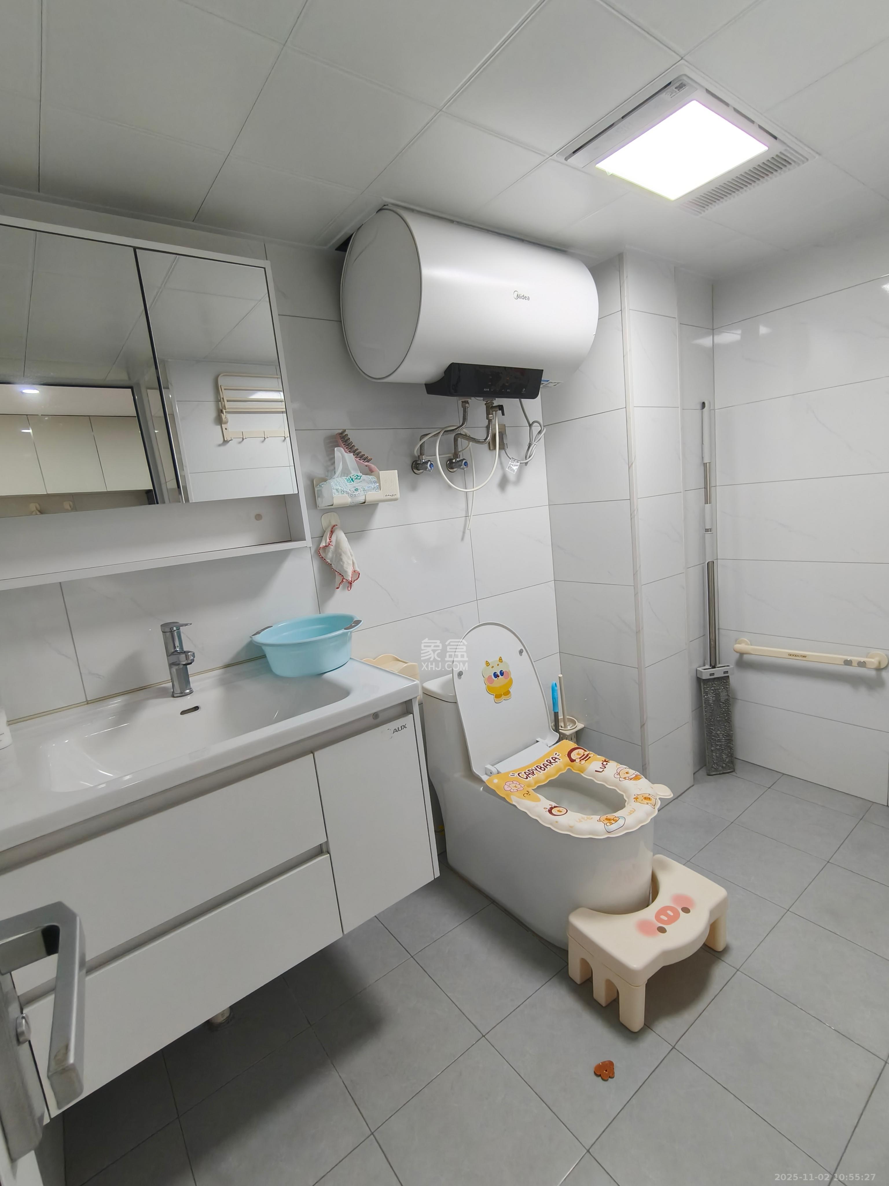 南益名士豪庭  2室1厅1卫    2500.0元/月室内图