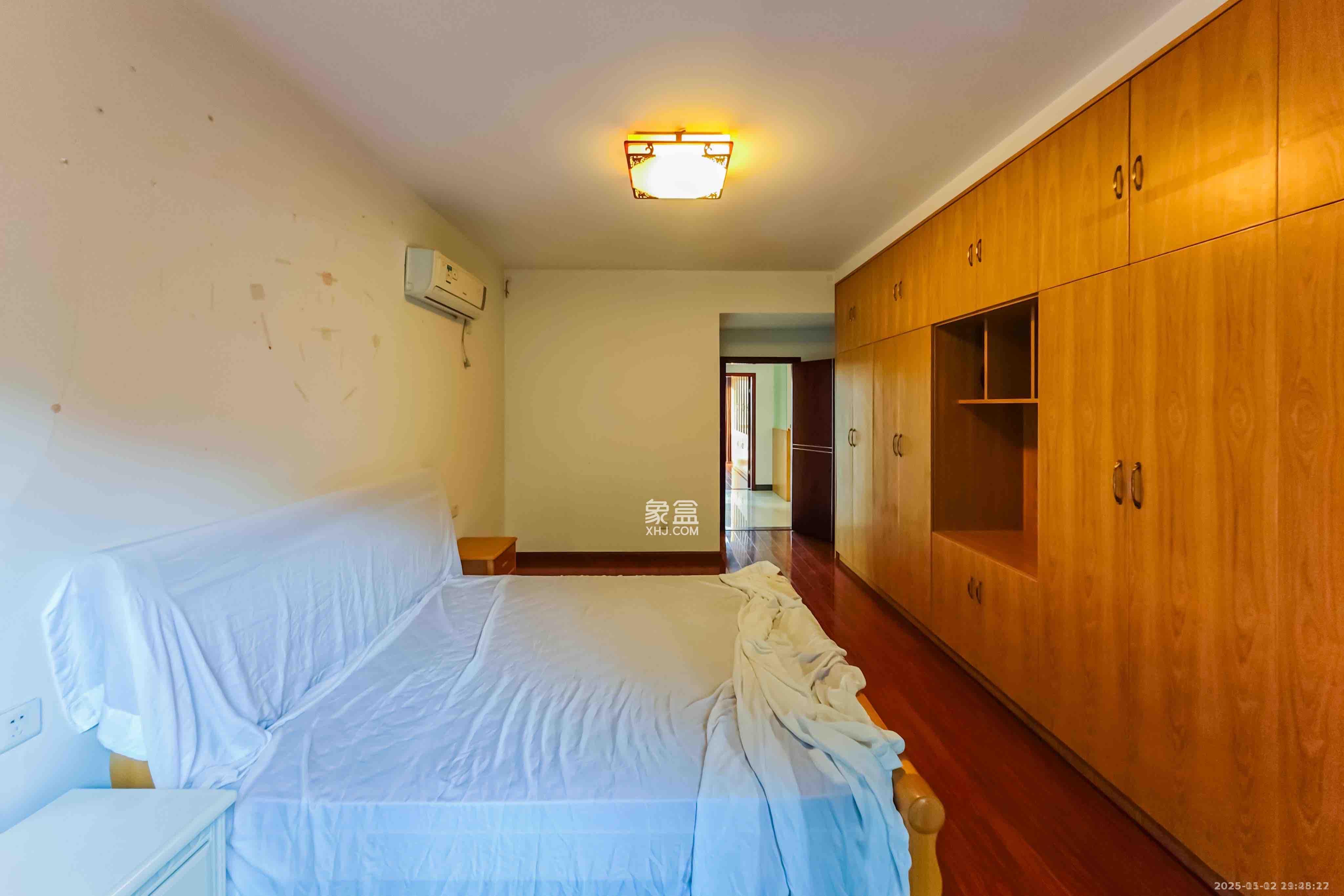 中城丽景香山园 4室2厅2卫 3400.0元/月 中城丽景香山园 4室2厅2卫 3400.0元/月室内图