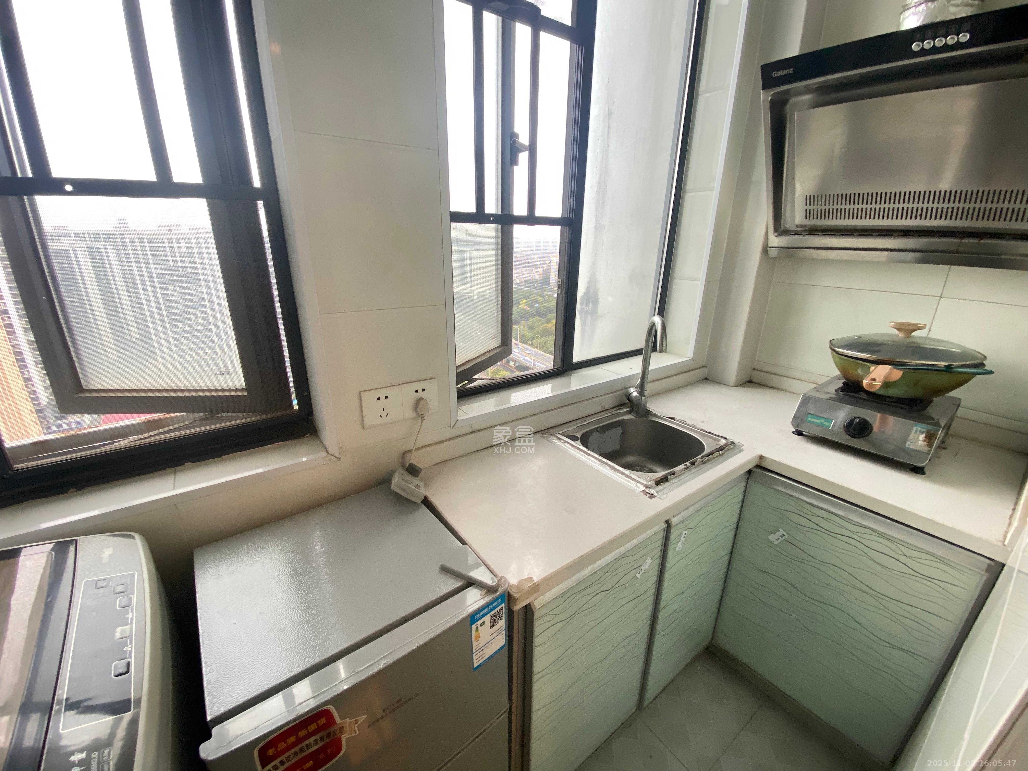 欧亚达国际广场 1室1厅1卫 1350.0元/月 欧亚达国际广场 1室1厅1卫 1350.0元/月室内图