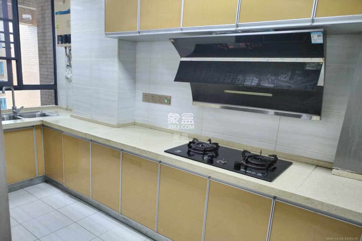 玛丽的花园(金色阳光家园) 3室2厅1卫 2000.0元/月 玛丽的花园(金色阳光家园) 3室2厅1卫 2000.0元/月室内图