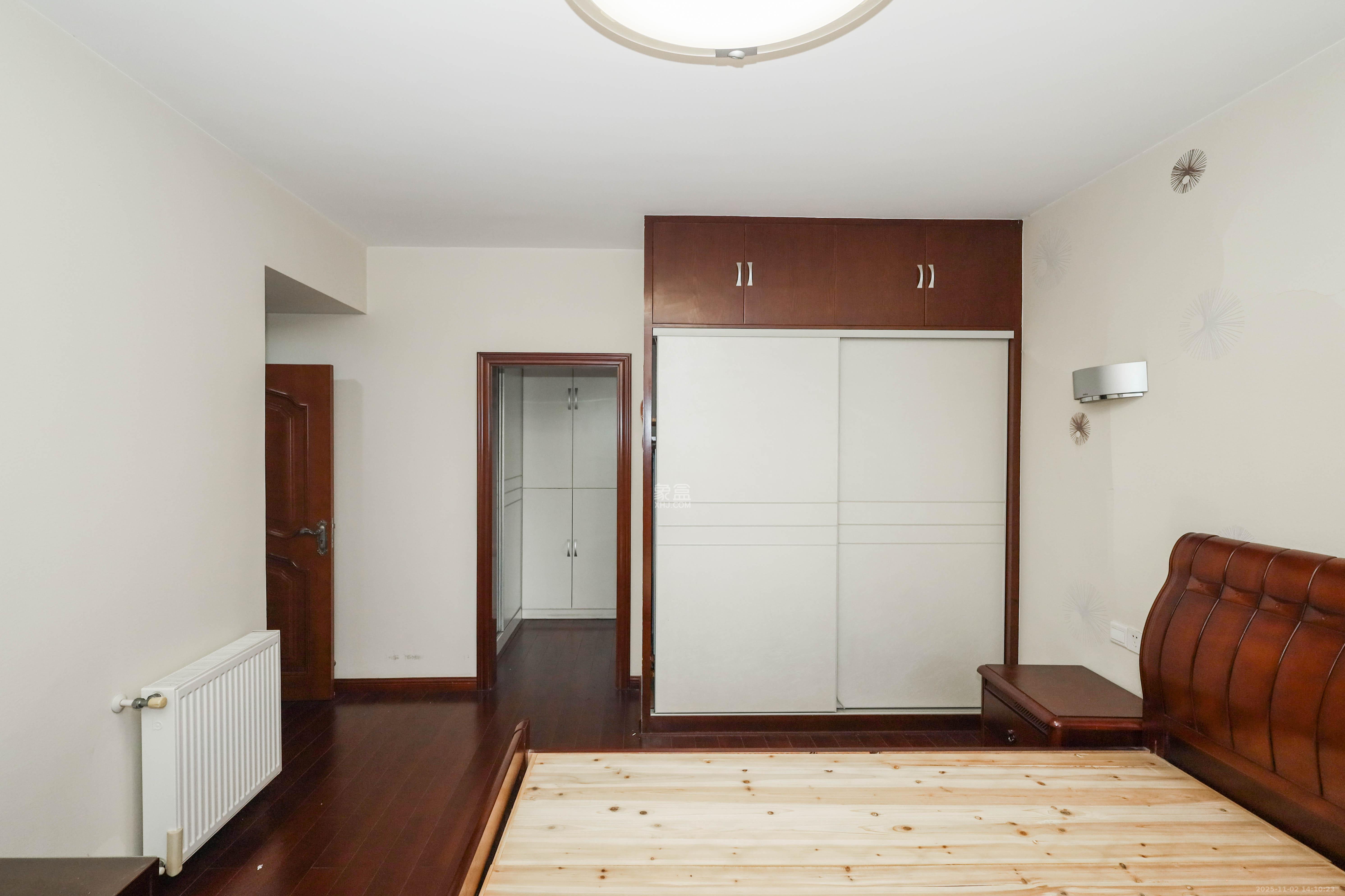 保利麓谷林语A区  4室2厅2卫    120.0万 保利麓谷林语A区  4室2厅2卫    120.0万卧室