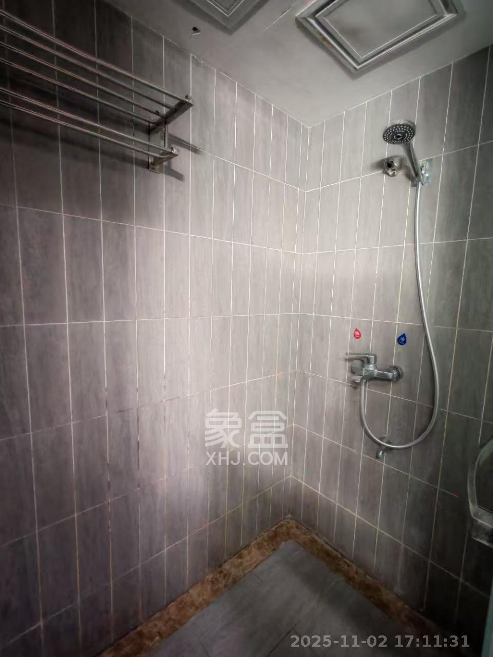 天元涉外景园B区  1室1厅1卫    1300.0元/月室内图