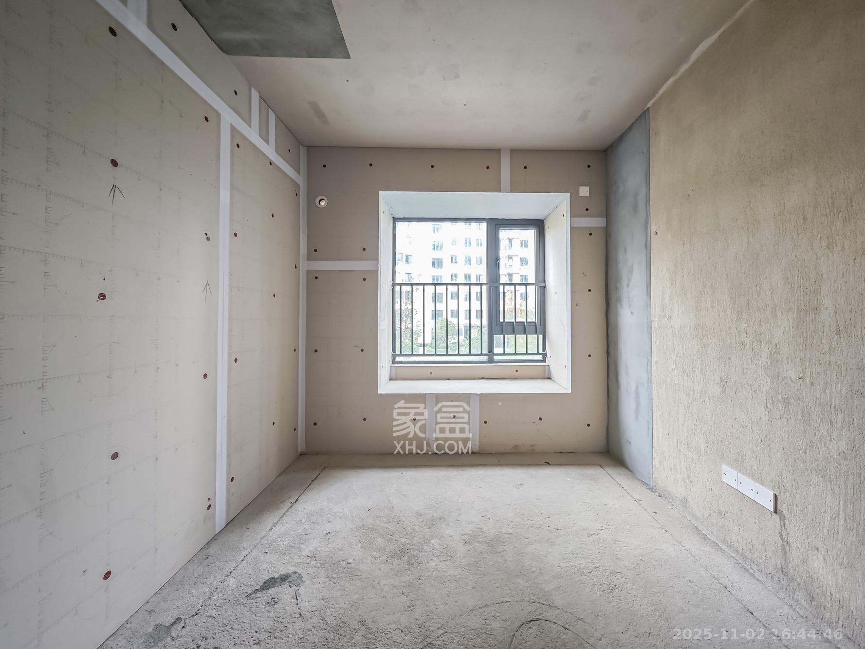 长沙北中心保利时代B区  3室1厅1卫    76.0万卧室