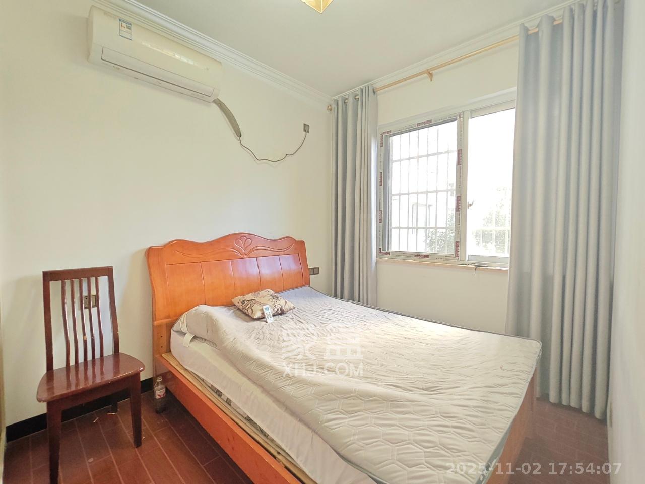 和康园小区  2室1厅1卫    1800.0元/月室内图