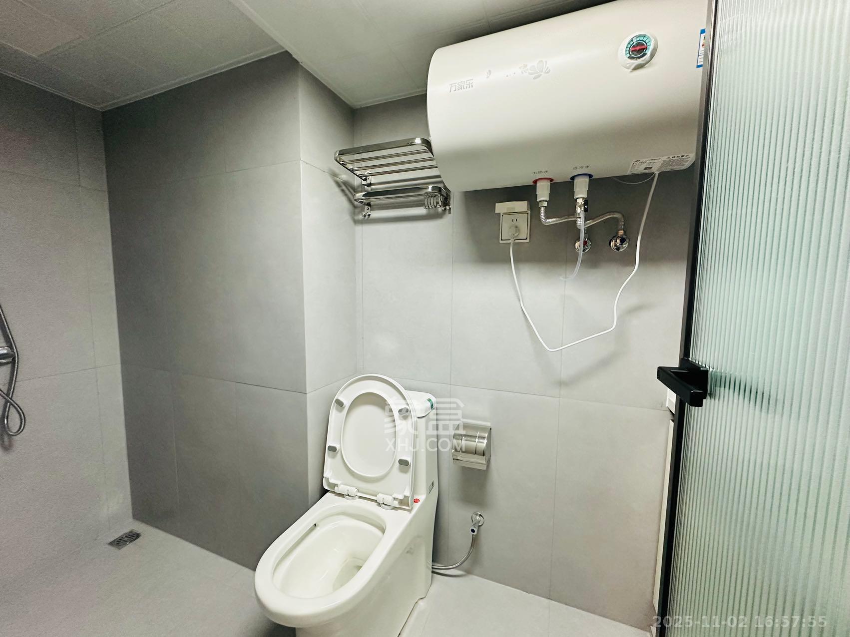 中海阅溪府  1室1厅1卫    1300.0元/月室内图1