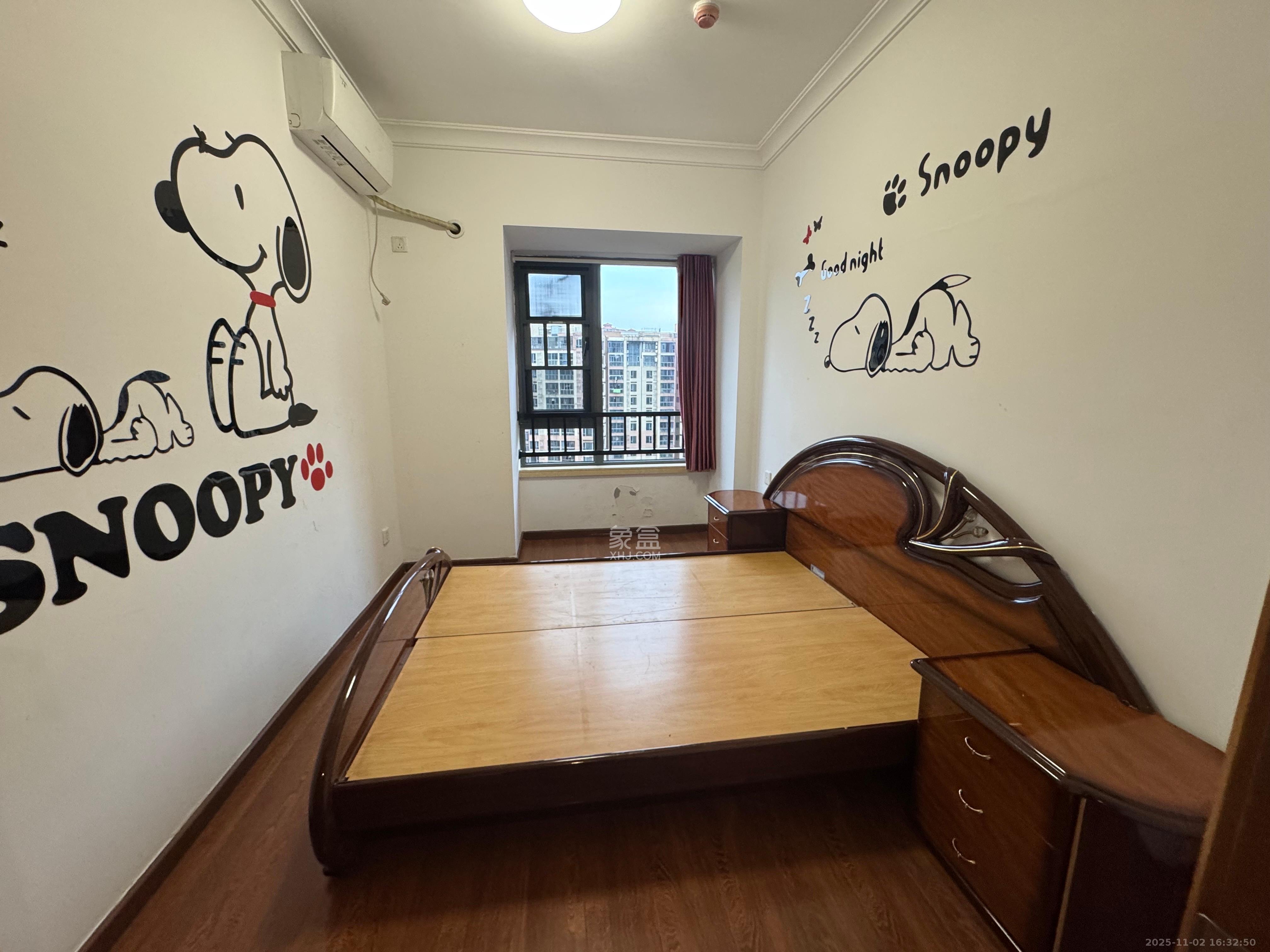 珠江好世界  4室2厅2卫    3000.0元/月室内图