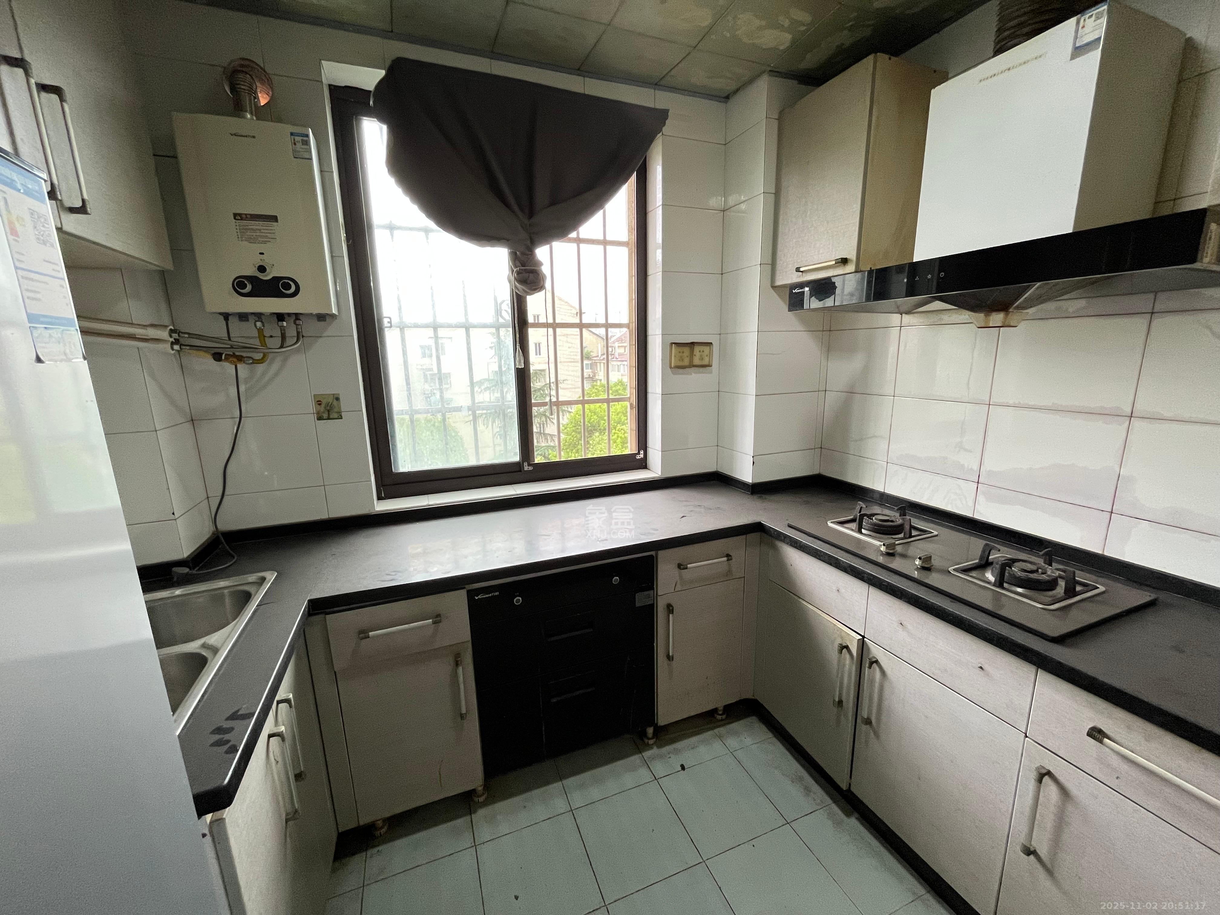 德馨园  2室2厅1卫    1600.0元/月室内图