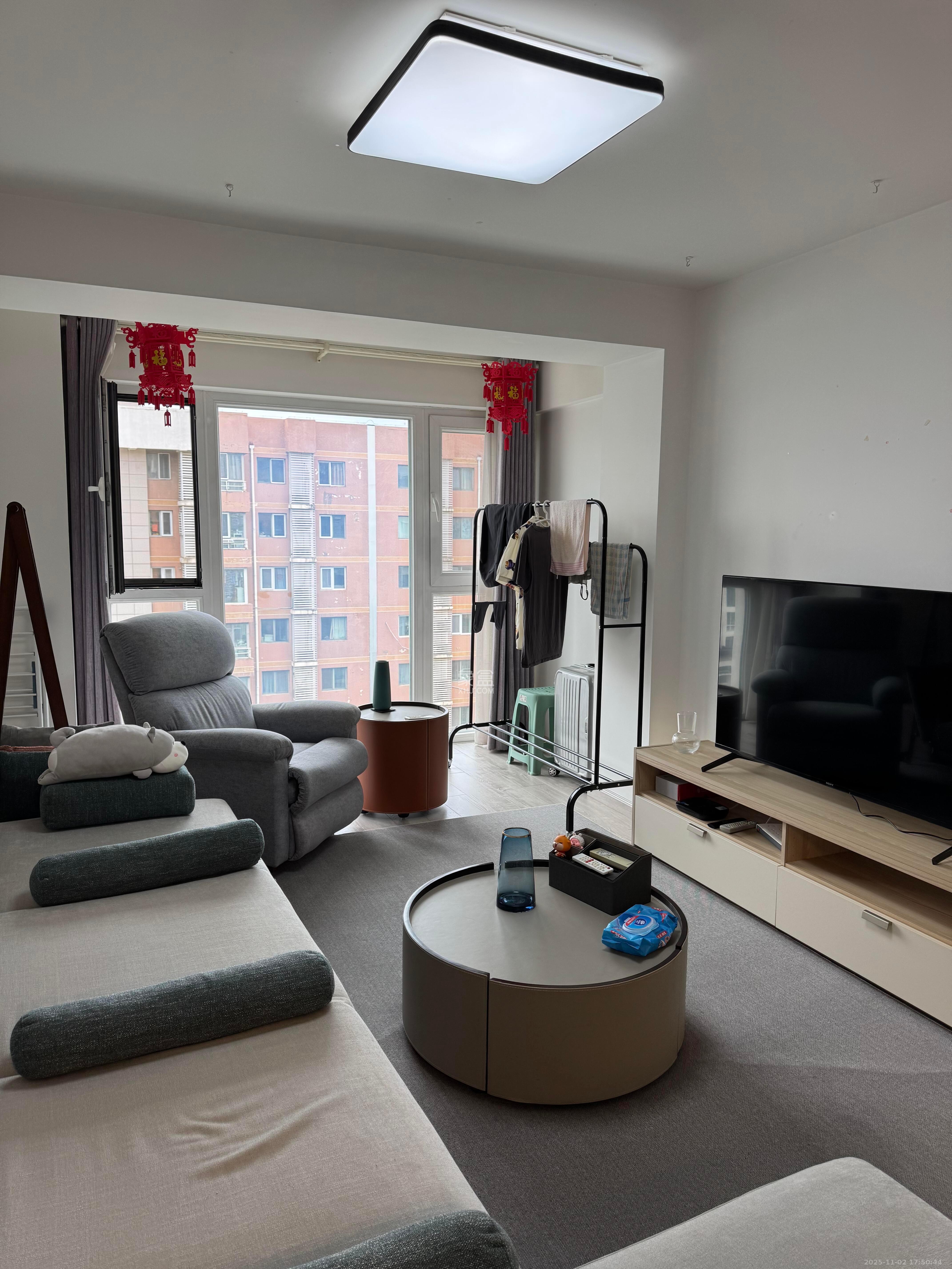 荣悦台  1室1厅1卫    2100.0元/月 荣悦台  1室1厅1卫    2100.0元/月室内图