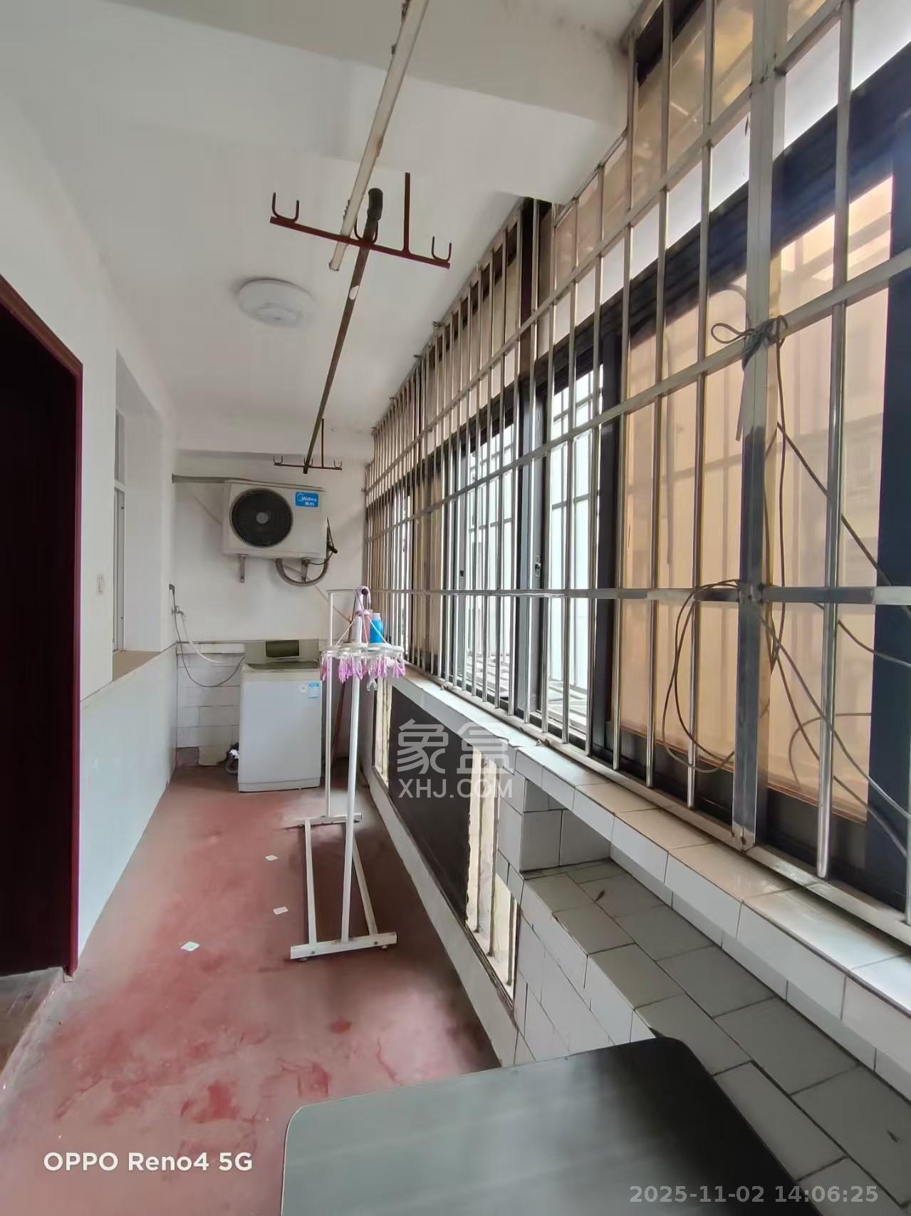 书院路电梯厂宿舍(宝塔山) 1室0厅0卫 1500.0元/月 书院路电梯厂宿舍(宝塔山) 1室0厅0卫 1500.0元/月室内图