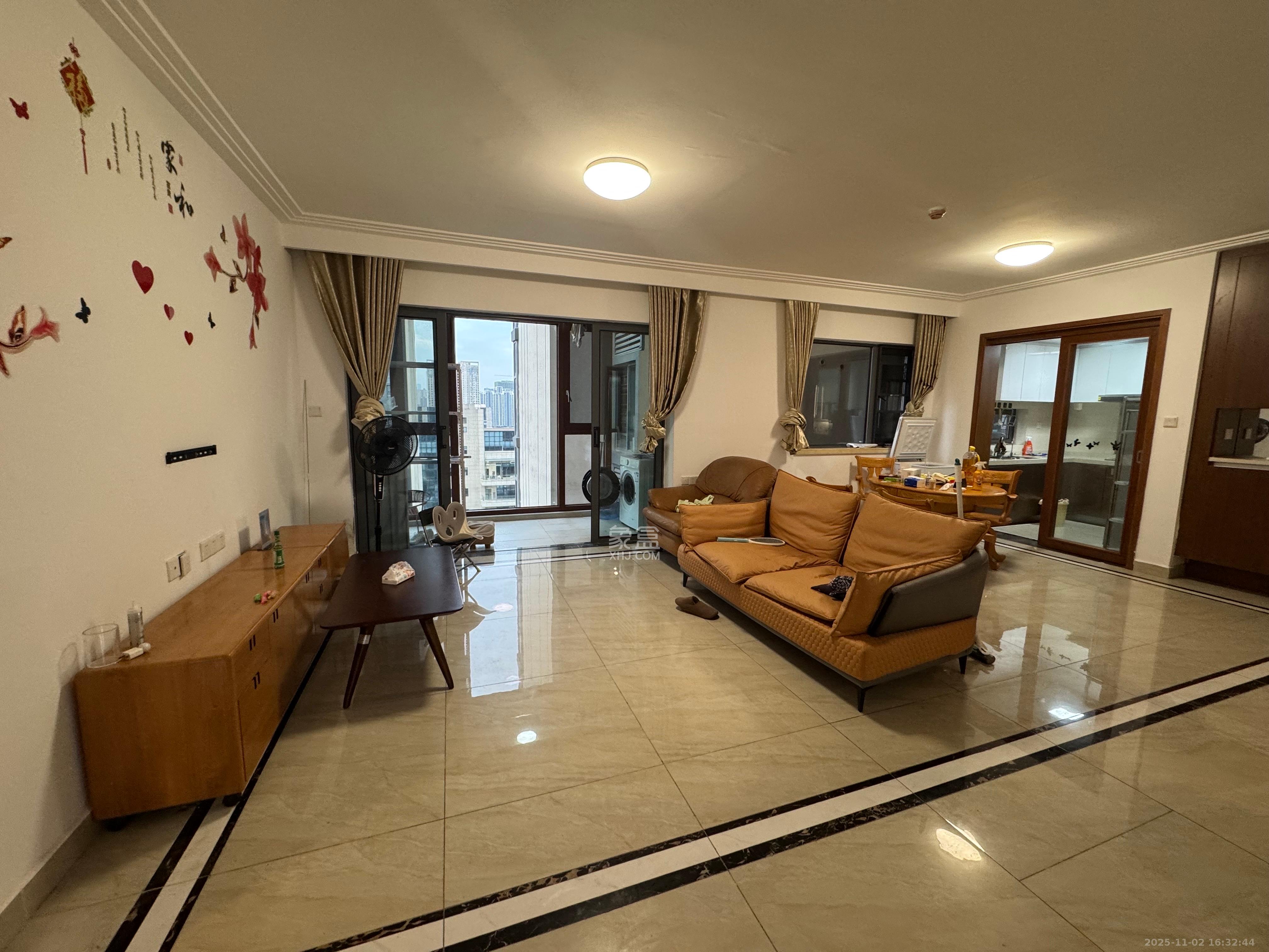 珠江好世界 4室2厅2卫 3000.0元/月 珠江好世界 4室2厅2卫 3000.0元/月室内图