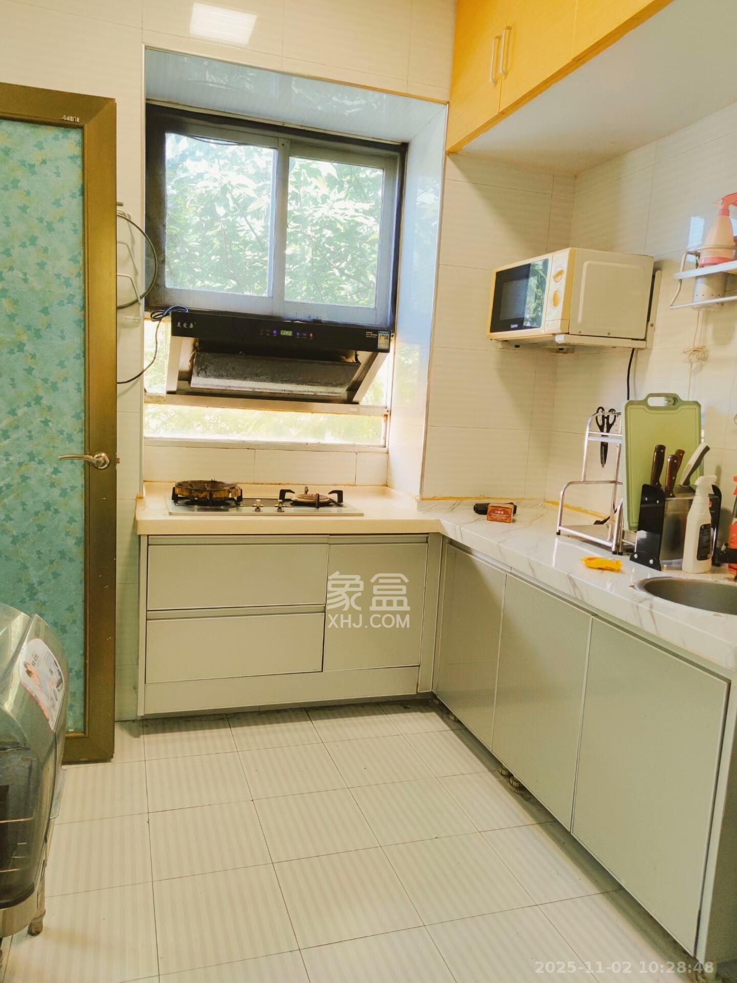 三湘小区  2室1厅1卫    1750.0元/月室内图