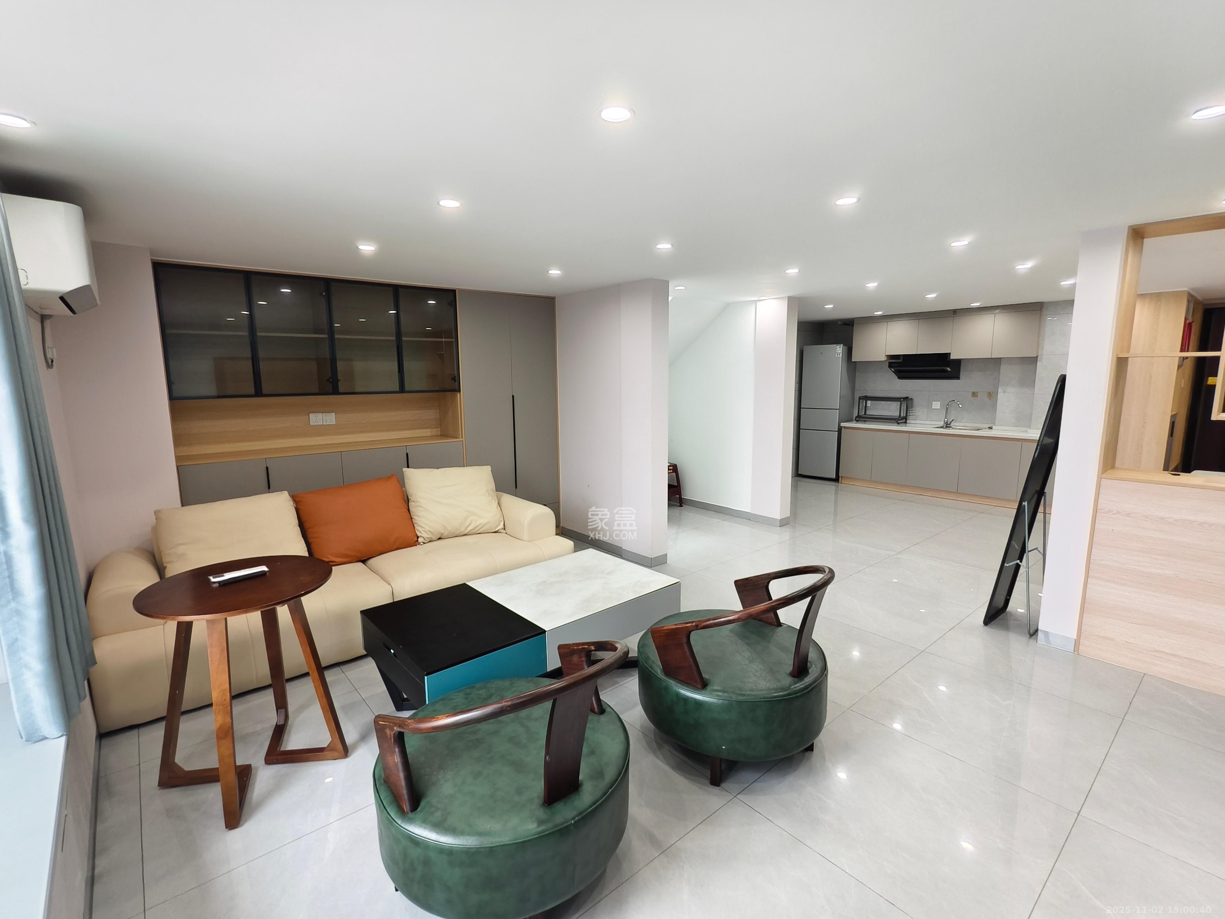 弘阳时光里  1室0厅0卫    2200.0元/月