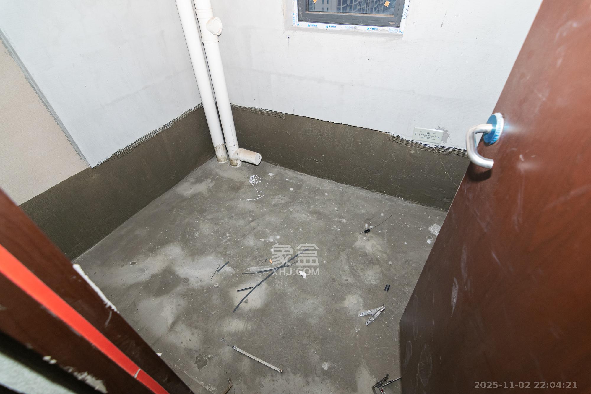 澳海望洲府  4室2厅2卫    68.8万卫生间