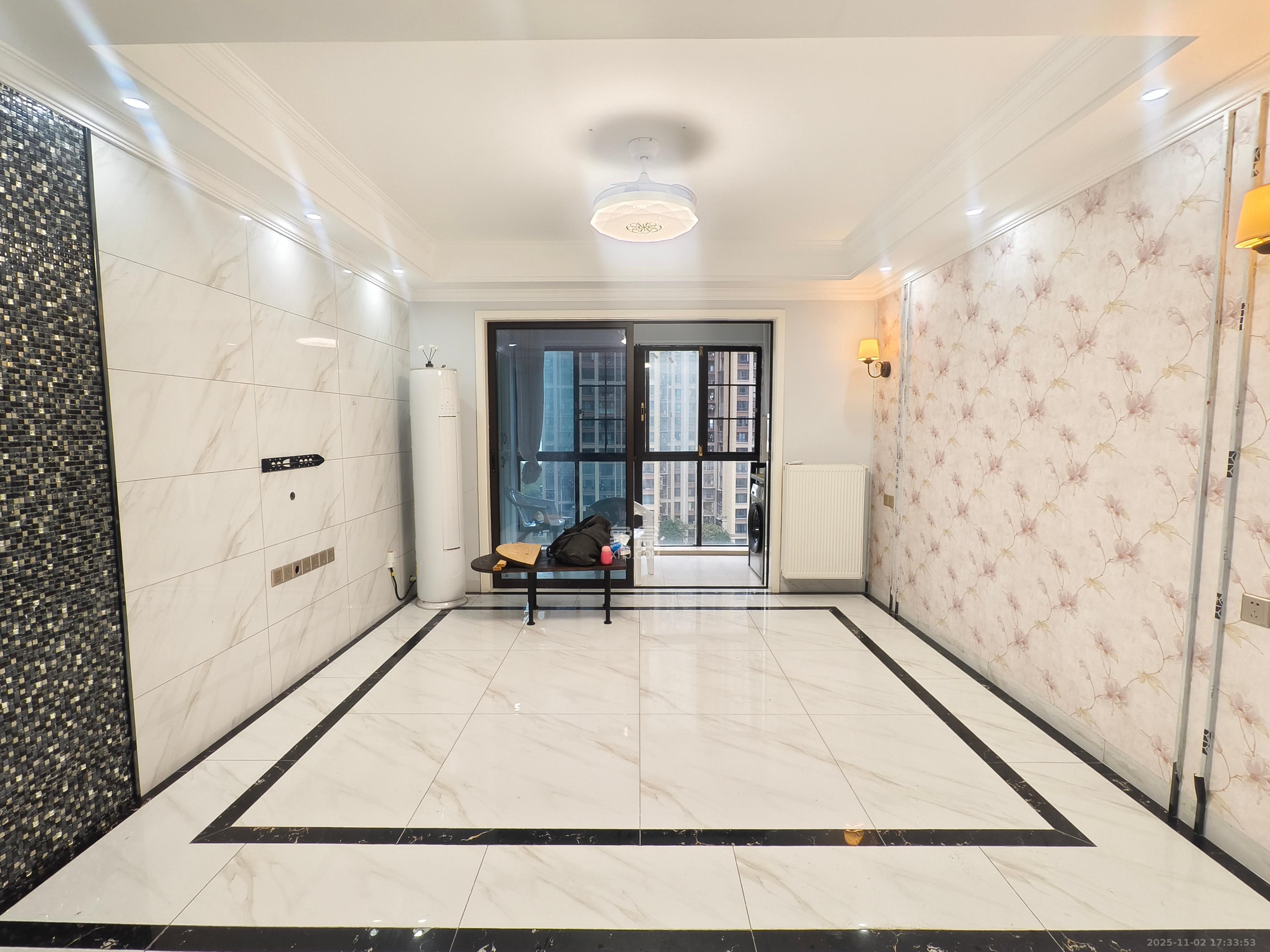 国泰九龙湾 4室2厅2卫 3000.0元/月 国泰九龙湾 4室2厅2卫 3000.0元/月室内图