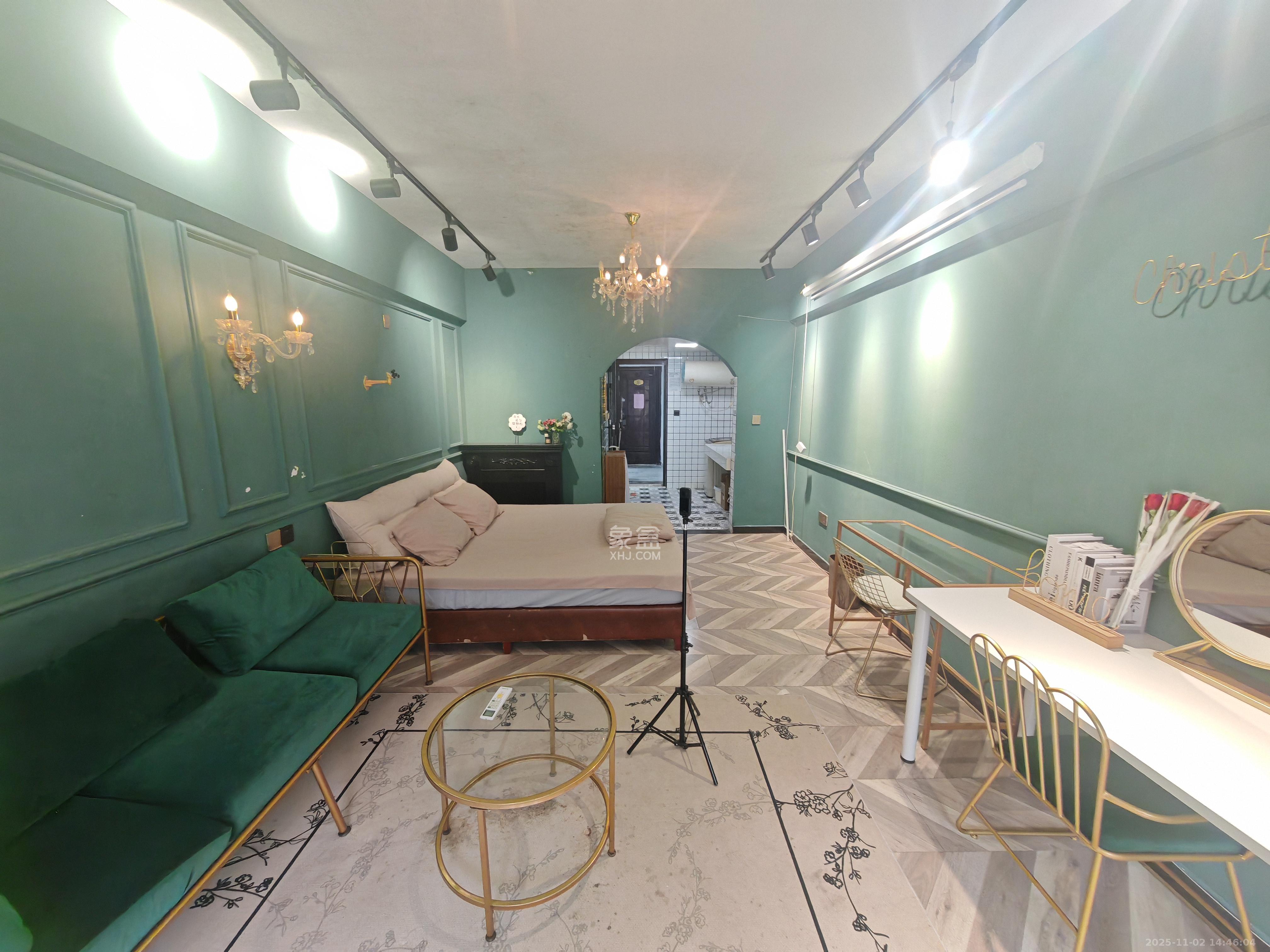 蚂蚁工房  1室1厅1卫    1800.0元/月