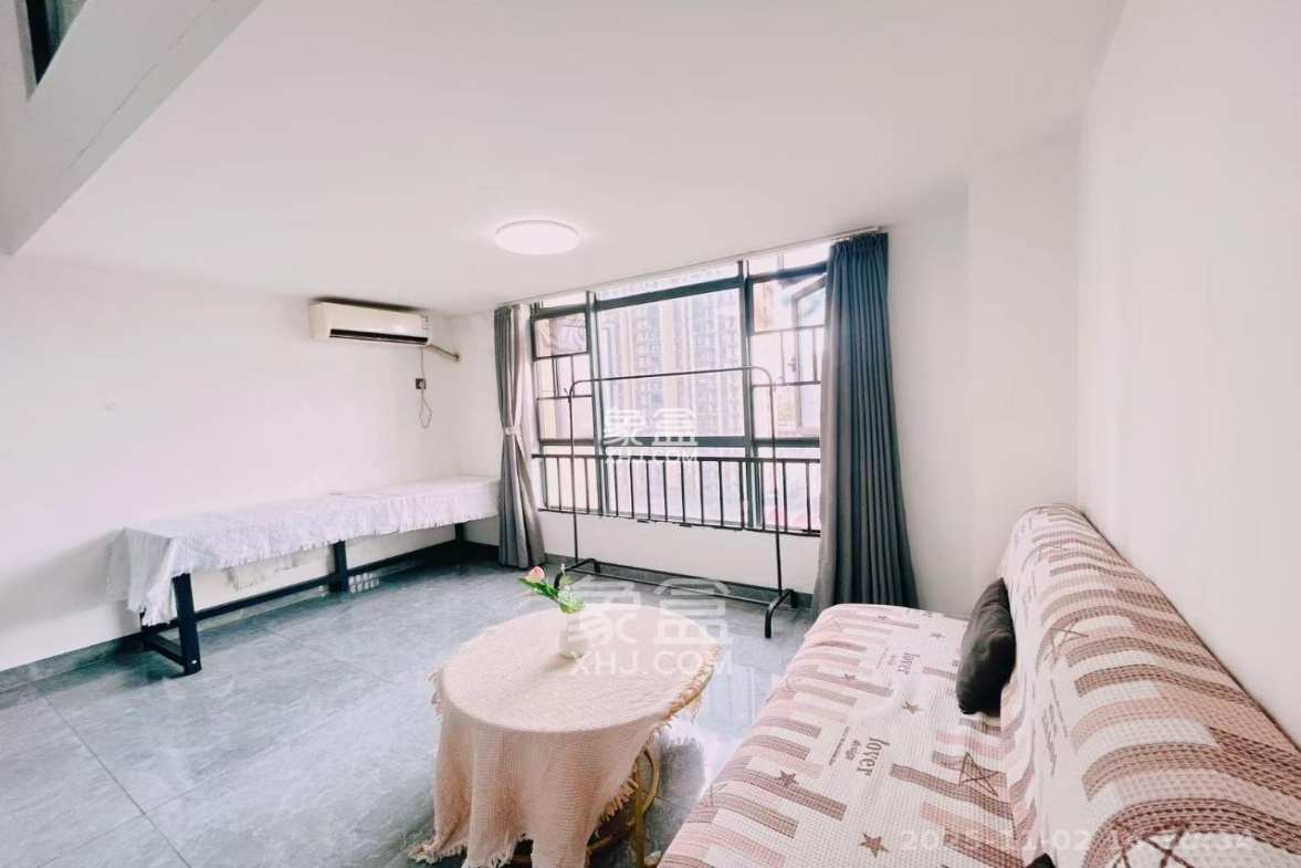 荣盛花语书苑 2室1厅1卫 1900.0元/月 荣盛花语书苑 2室1厅1卫 1900.0元/月室内图