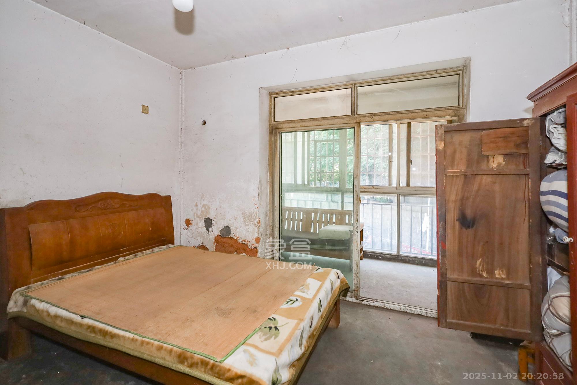 好家园  2室1厅1卫    30.0万卧室