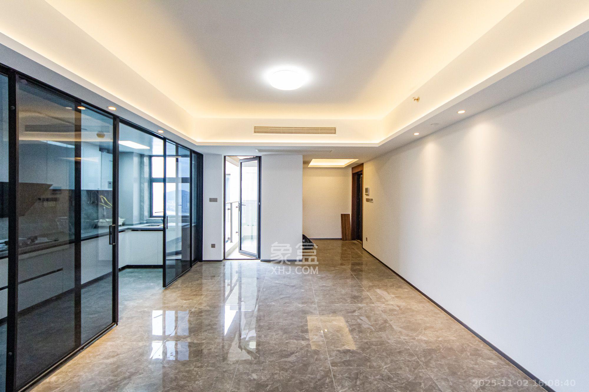 北辰瀚江府  4室2厅3卫    8800.0元/月室内图