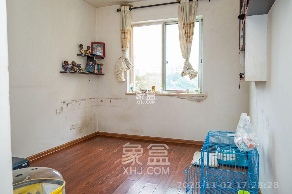 红树湾  4室2厅2卫    2500.0元/月室内图