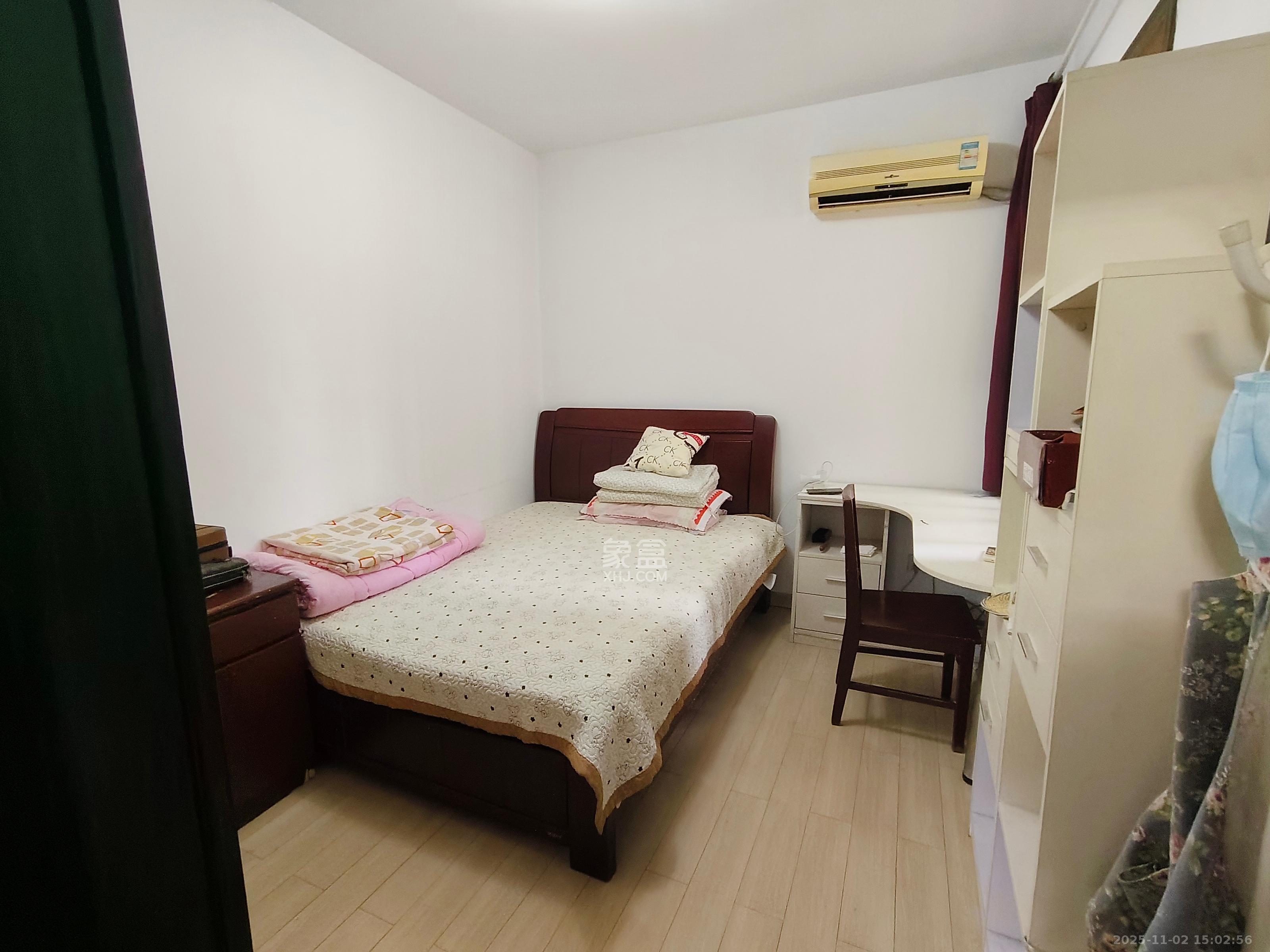 麓谷E家人  2室2厅1卫    1800.0元/月室内图