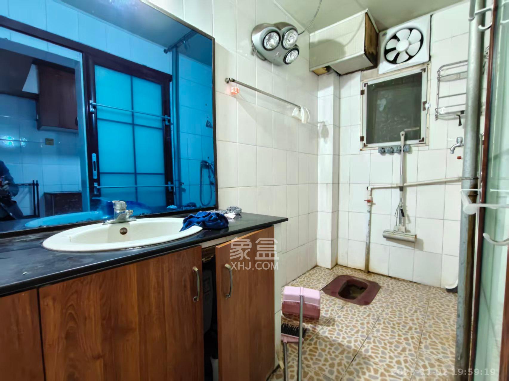 鸿基花园  2室2厅1卫    1500.0元/月 鸿基花园  2室2厅1卫    1500.0元/月室内图