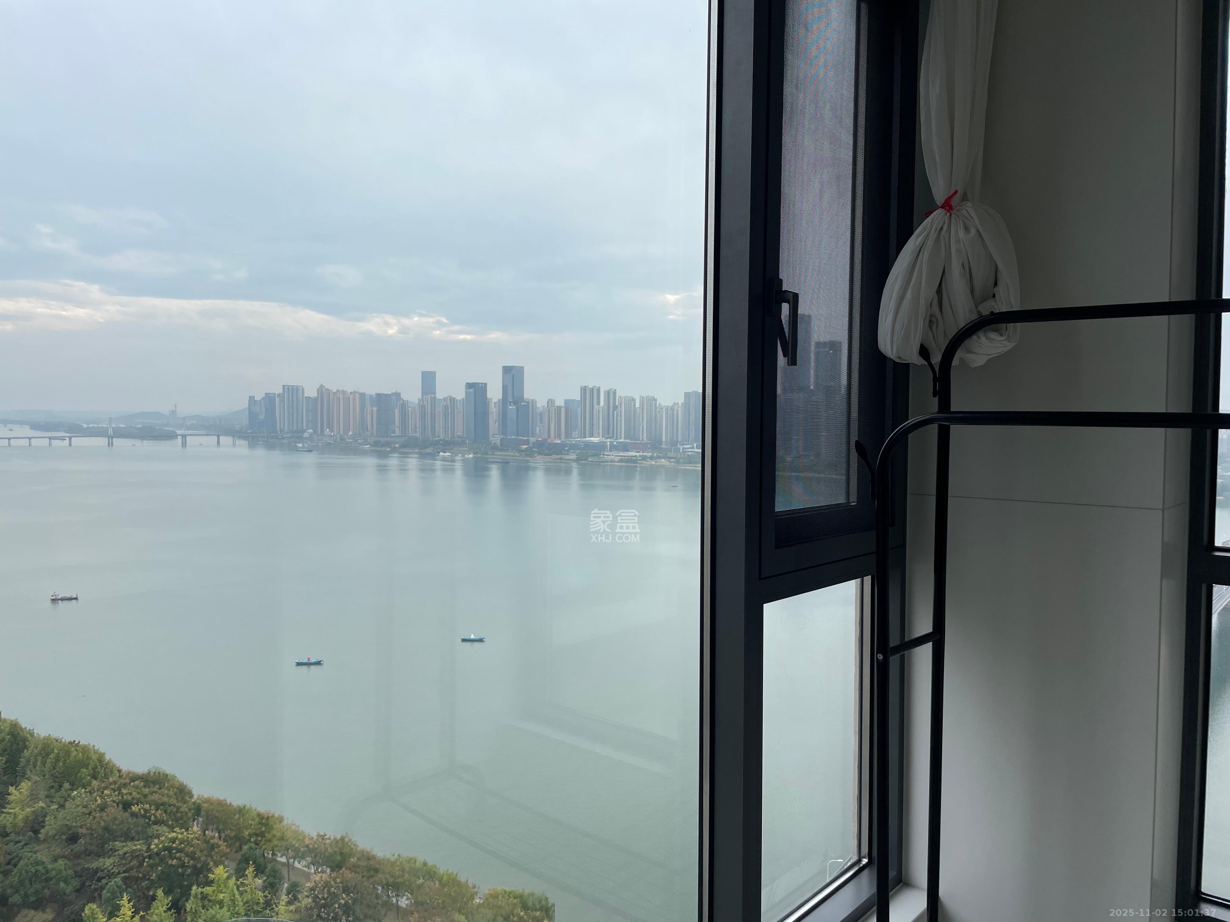 湘江世纪城悦江苑  3室2厅2卫    4000.0元/月室内图