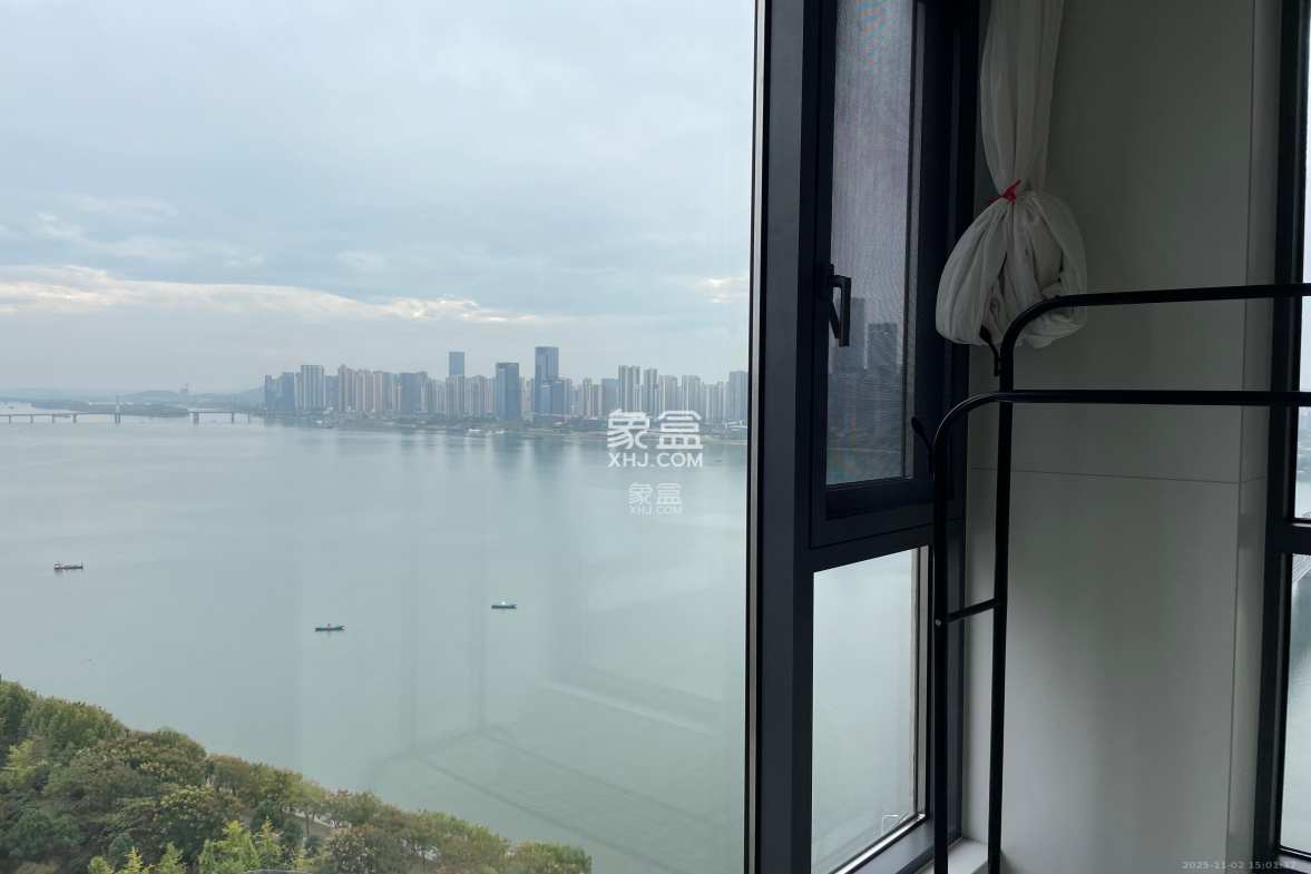 湘江世纪城悦江苑 3室2厅2卫 4000.0元/月 湘江世纪城悦江苑 3室2厅2卫 4000.0元/月室内图